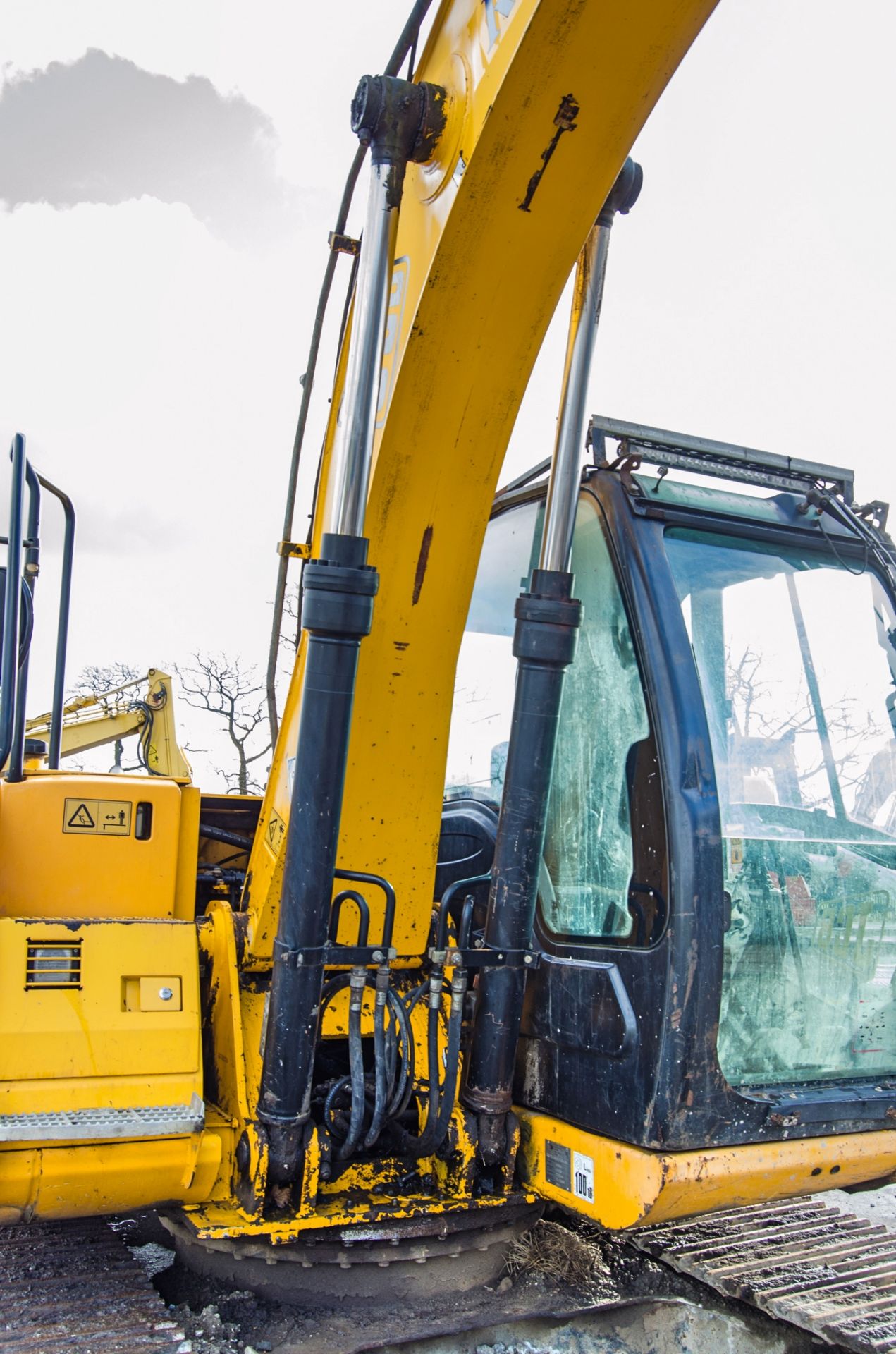 JCB JS130LC 13 tonne steel tracked excavator Year: 2011 S/N: 1535696 Recorded Hours: 10,728 piped, - Image 19 of 30