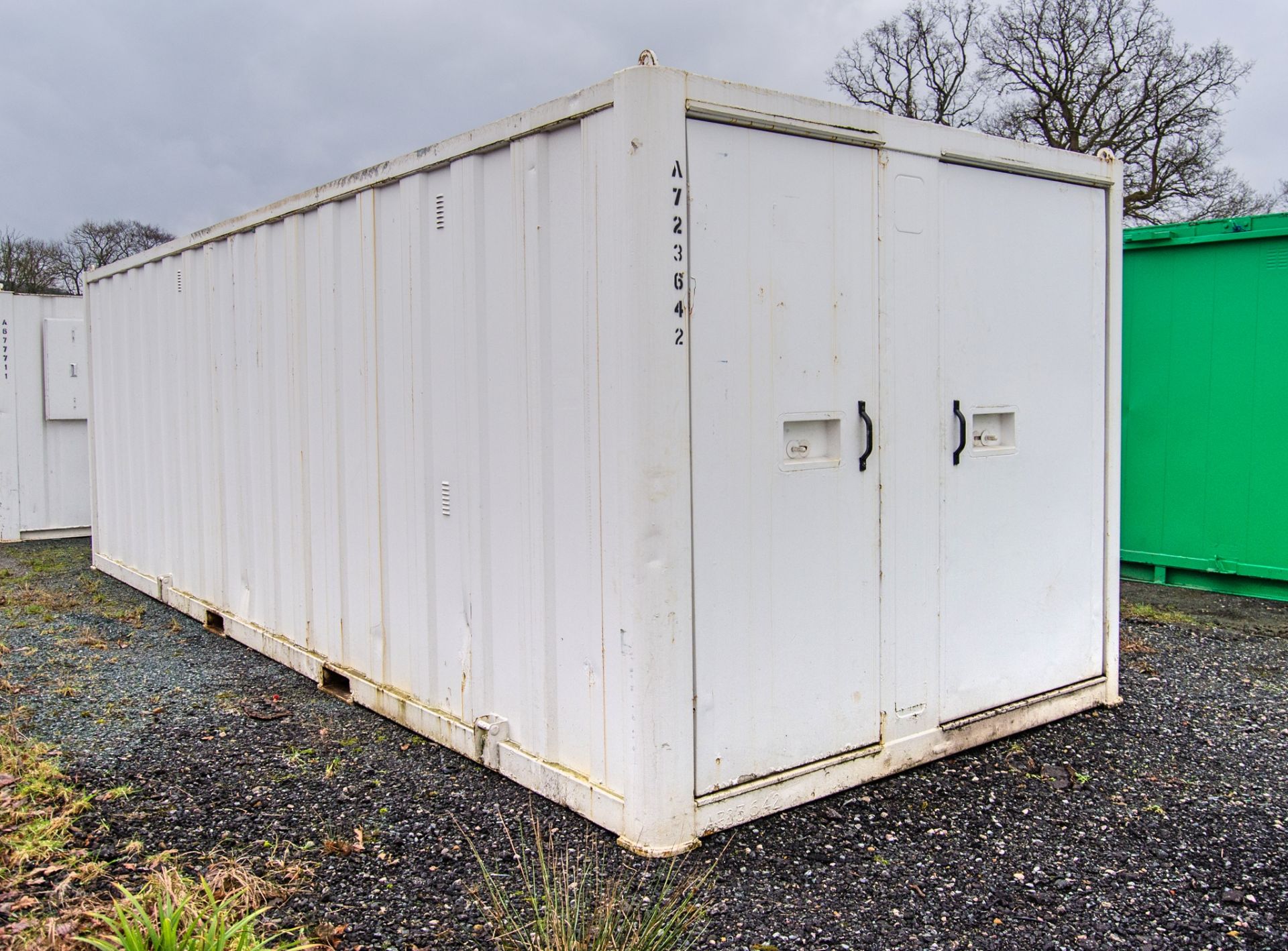 24ft x 9ft steel anti vandal welfare site unit Comprising of: anteen area, drying room, office, - Image 3 of 11
