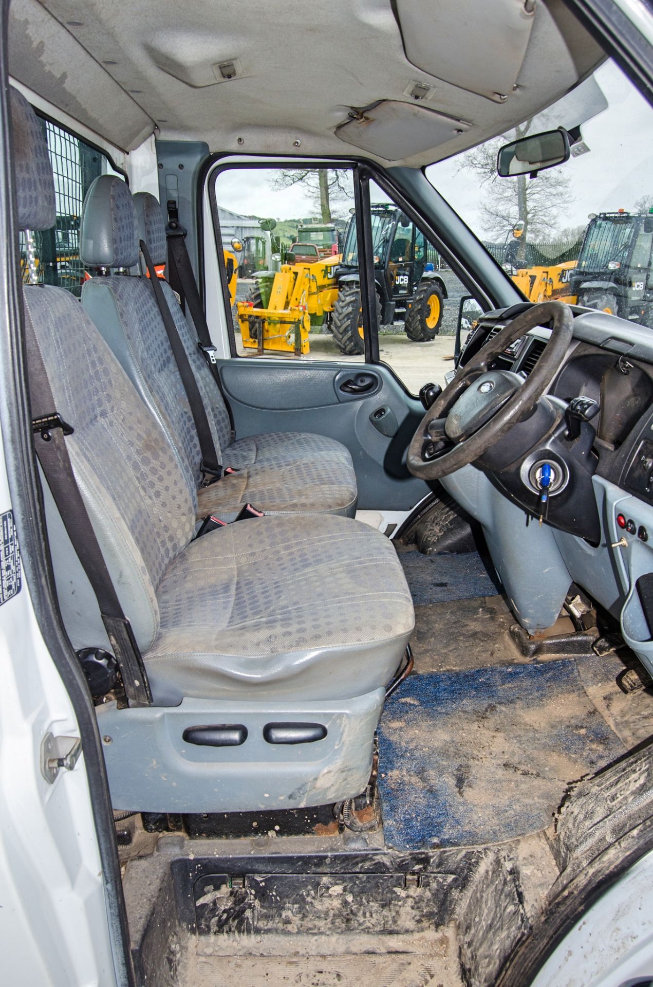 Ford Transit 115 T350M 2402cc diesel 6 speed manual tipper Registration Number: BG61 JMV Date of - Image 23 of 33
