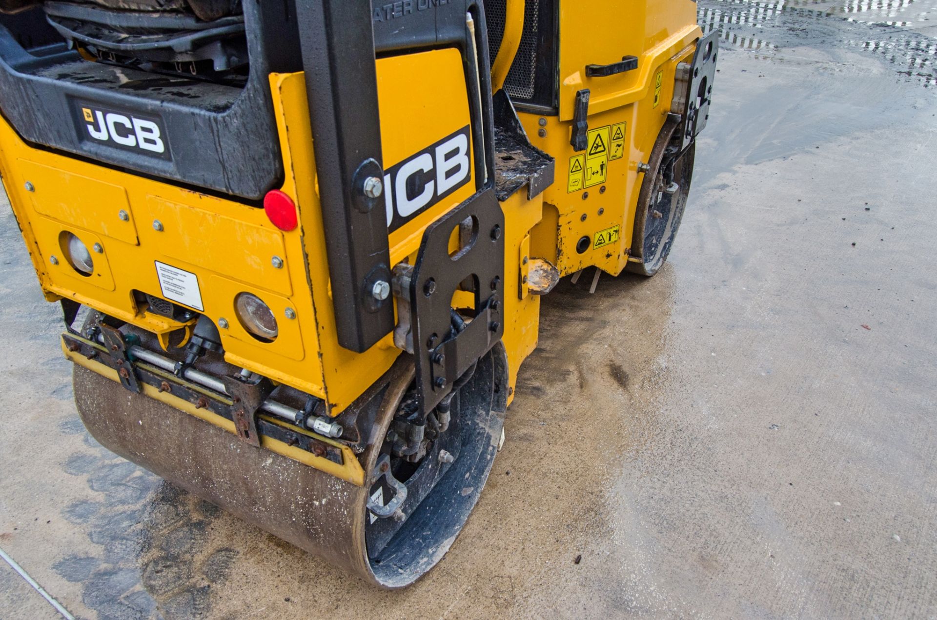 JCB CT160-80 double drum ride on roller Year: 2021 S/N: 3051389 Recorded Hours: 424 8180  c/w - Image 10 of 19