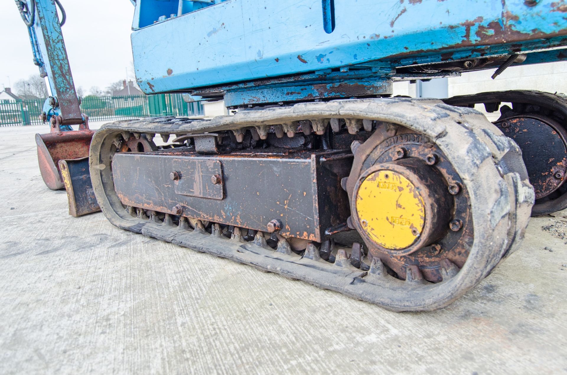 Hokuetsu Industries HM07SG 0.7 tonne rubber tracked micro excavator S/N: 848000078 Recorded Hours: - Image 12 of 24