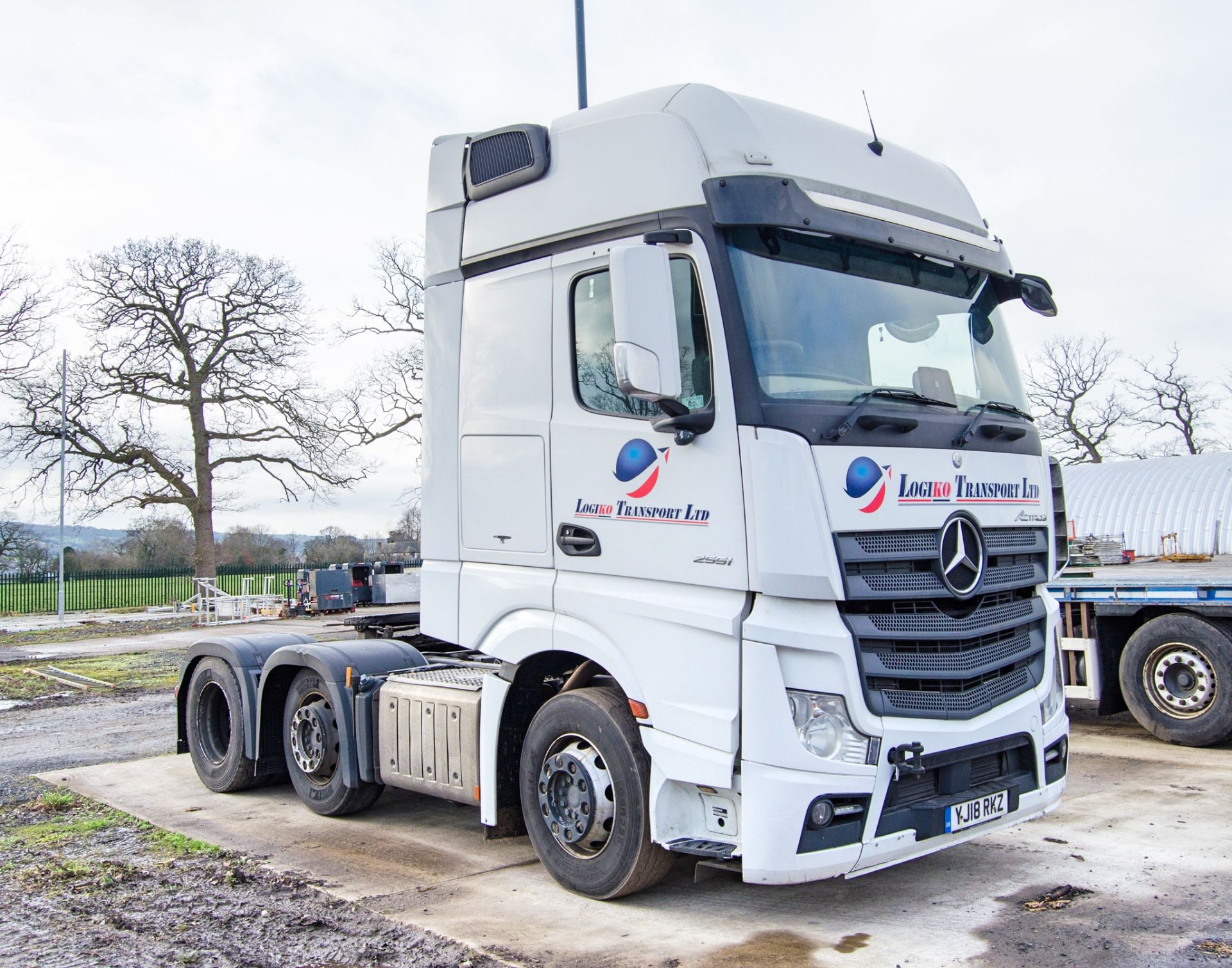 Mercedes Benz 2551 6x2 12,809cc diesel automatic tractor unit Registration Number: YJ18 RKZ Date - Image 2 of 27
