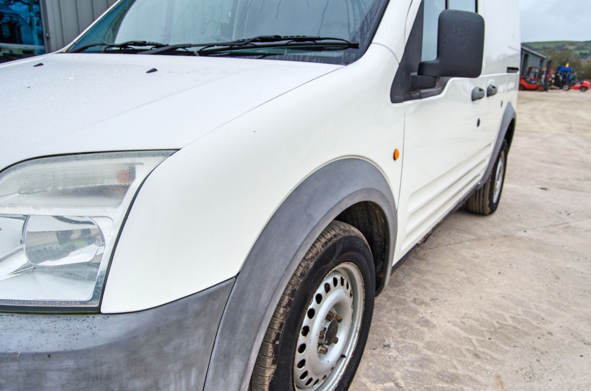 Ford Transit Connect 200D 1753cc diesel 5 speed manual panel van Registration Number: YG06 RKU - Image 9 of 29