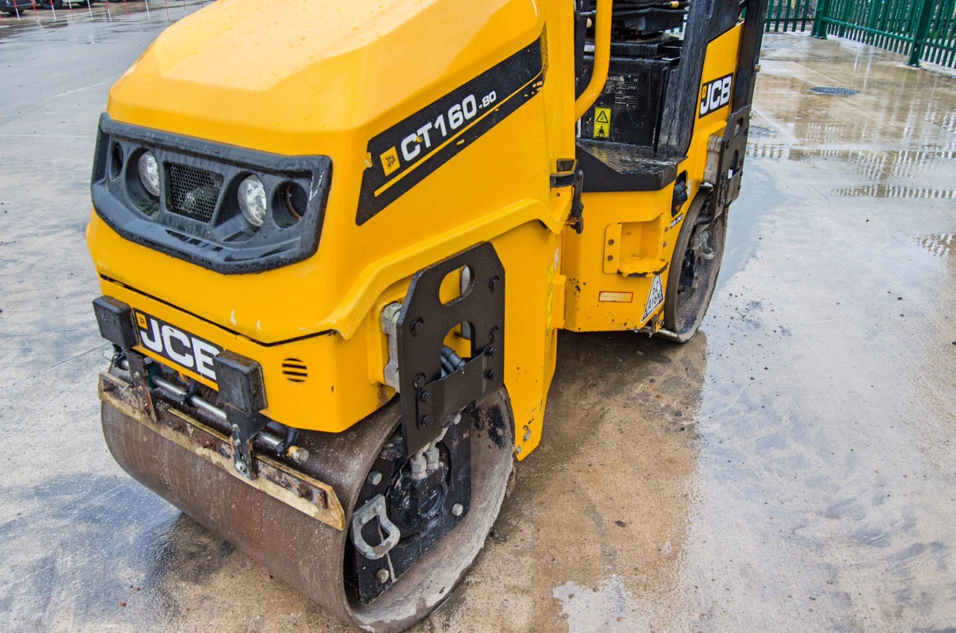 JCB CT160-80 double drum ride on roller Year: 2021 S/N: 2899274 Recorded Hours: 204 7798  c/w - Image 11 of 19
