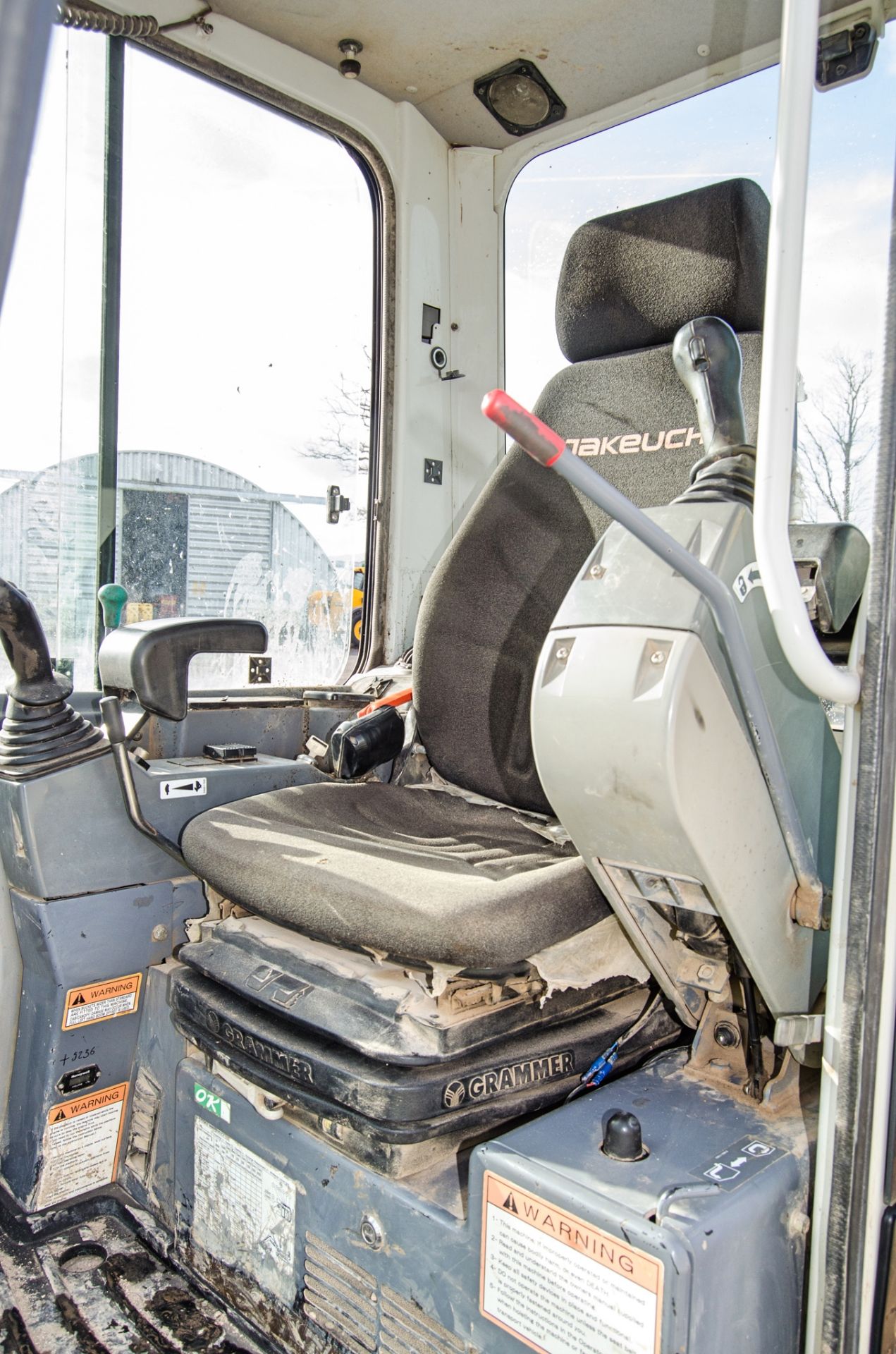 Takeuchi TB250 5 tonne rubber tracked excavator Year: 2018 S/N: 125005975 Recorded Hours: 5236 ( - Image 19 of 27