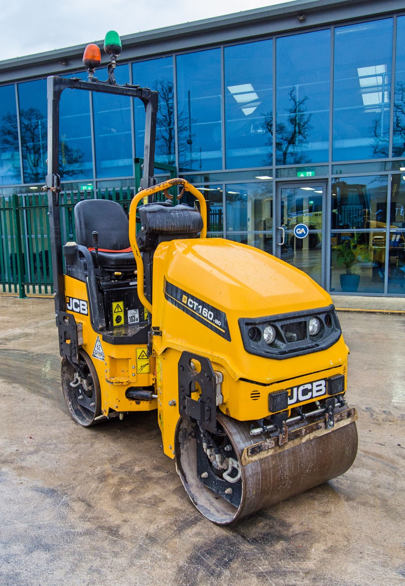 JCB CT160-80 double drum ride on roller Year: 2021 S/N: 2899274 Recorded Hours: 204 7798  c/w - Image 2 of 19