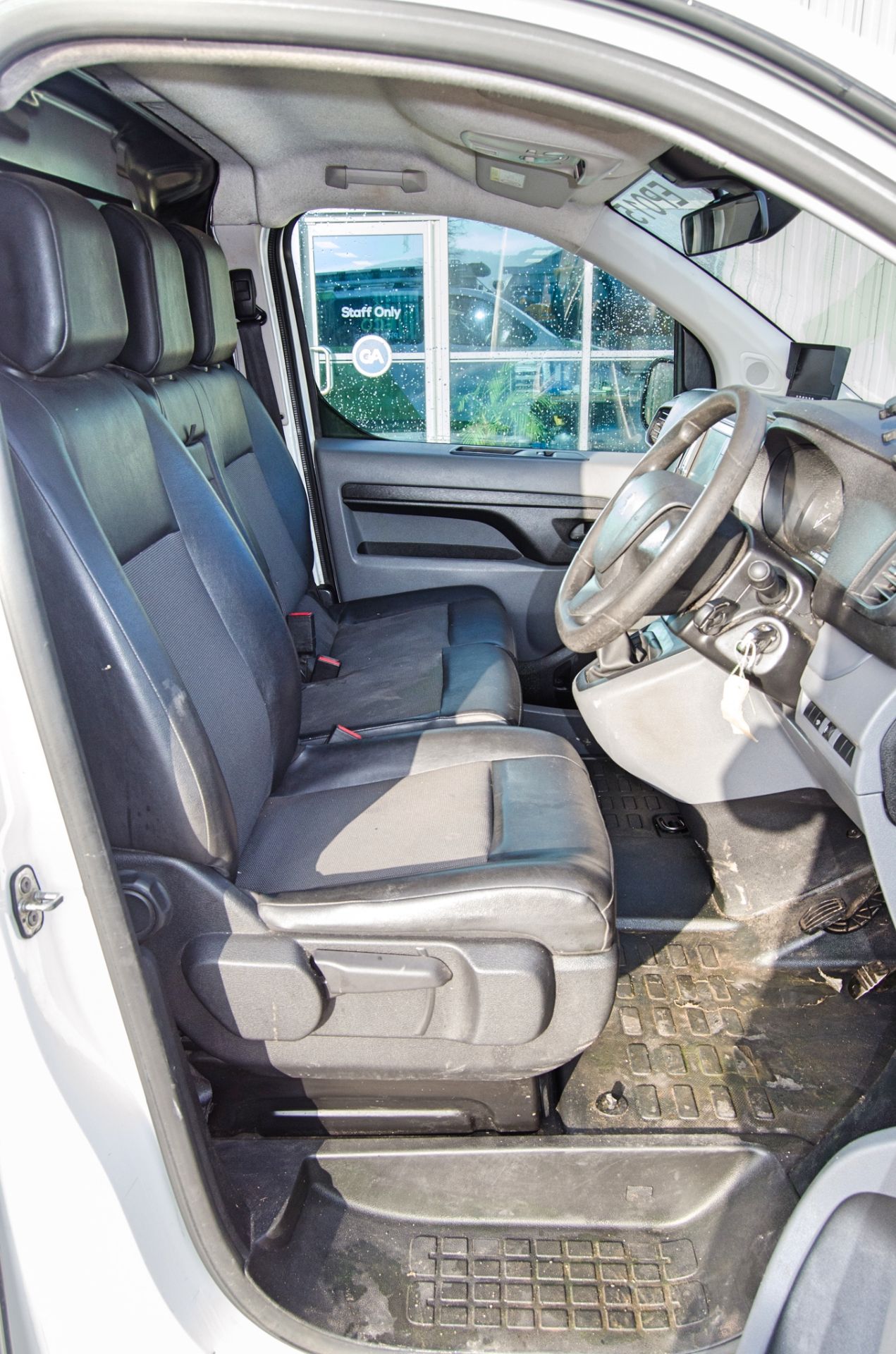 Peugeot Expert Pro Blue HDi 1560cc diesel 6 speed manual panel van Registration Number: OY19 GMO - Image 20 of 33