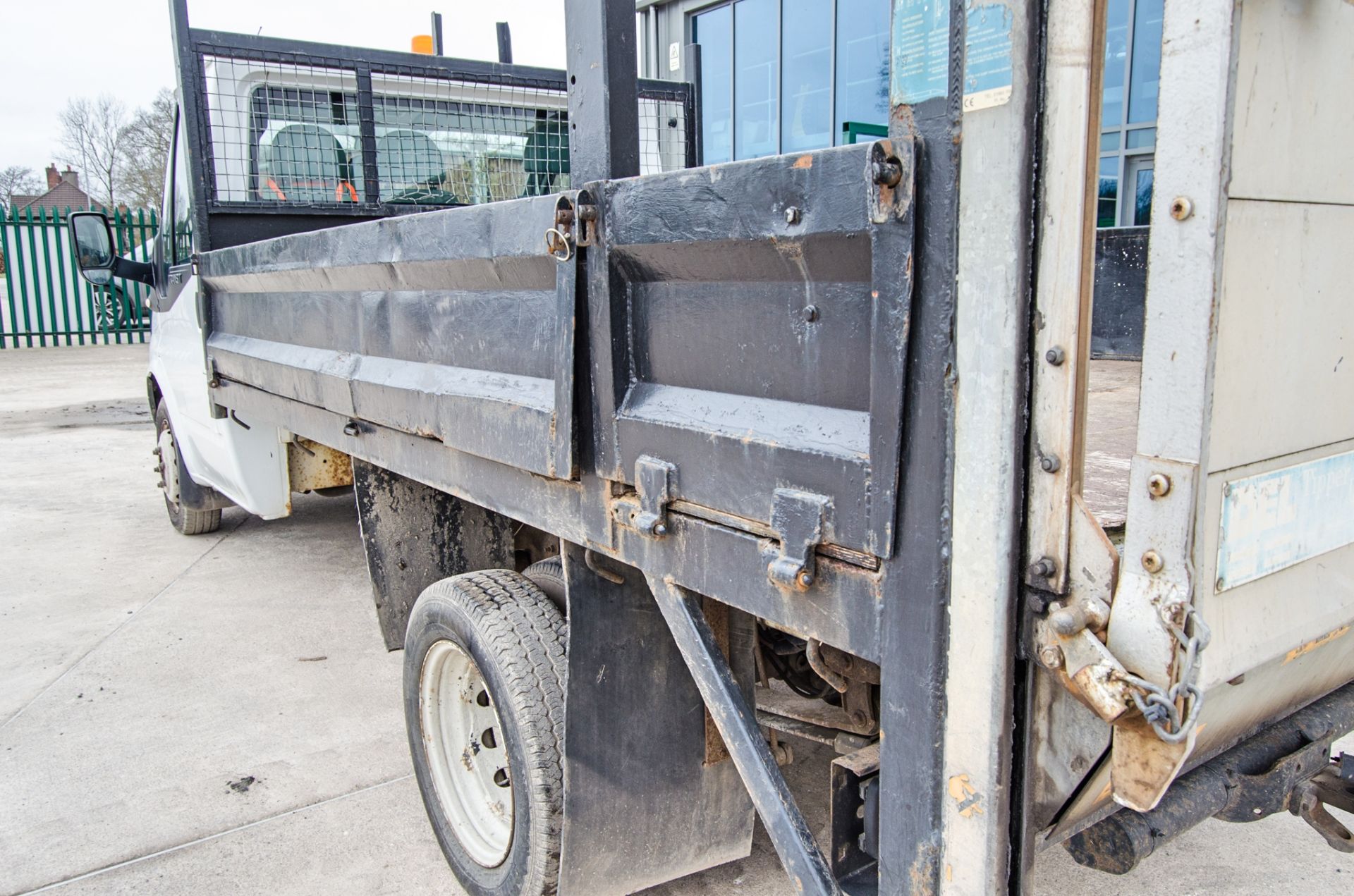Ford Transit 115 T350M 2402cc diesel 6 speed manual tipper Registration Number: BG61 JMV Date of - Image 12 of 33