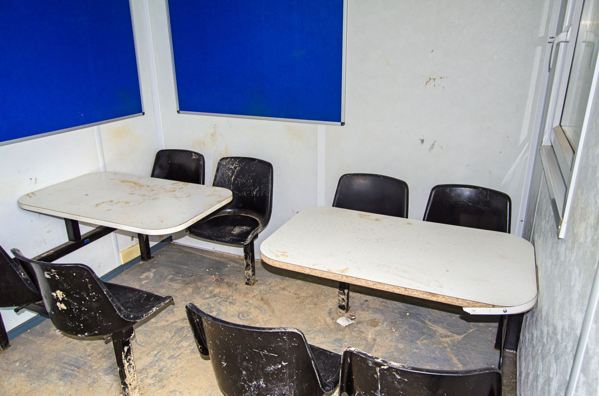 24ft x 9ft steel anti-vandal welfare site unit Comprising of: Canteen area, drying room, office, - Image 5 of 11