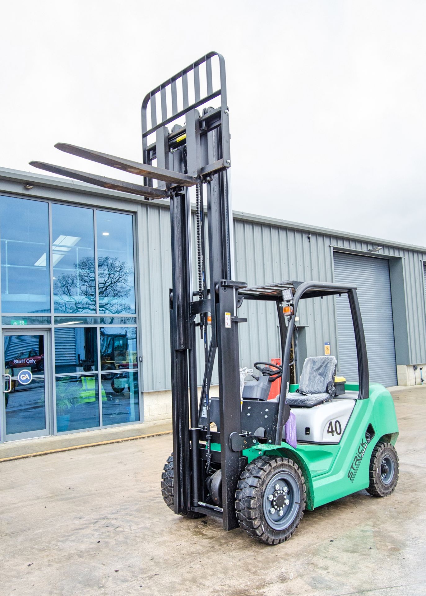 Strickworth SWP-40 4 tonne diesel fork lift truck Date of Manufacture: 2025 S/N: 25021541 Recorded - Image 9 of 23