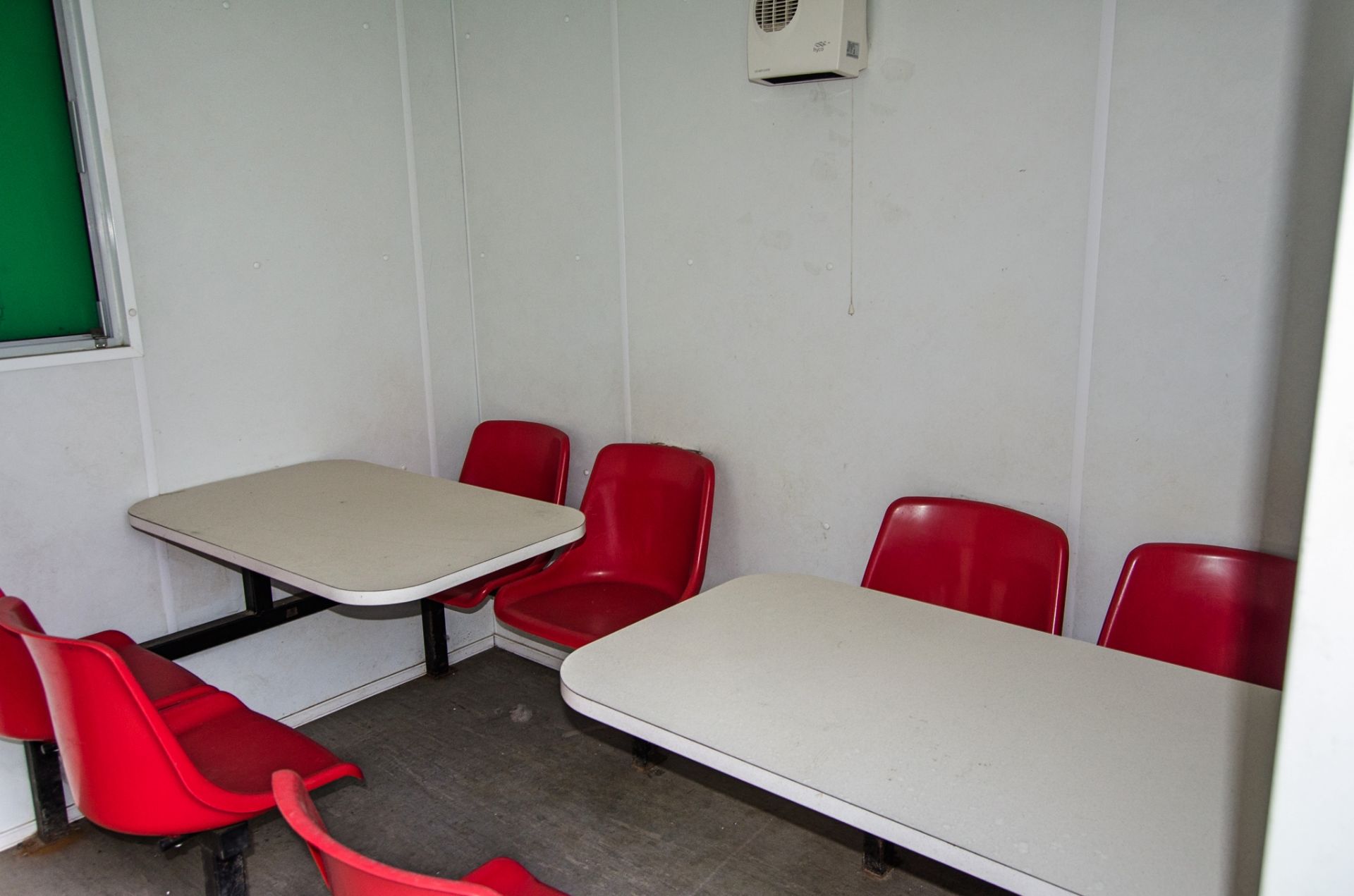 24ft x 9ft steel anti-vandal welfare site unit Comprising of: Canteen area, drying room, office, - Image 5 of 11