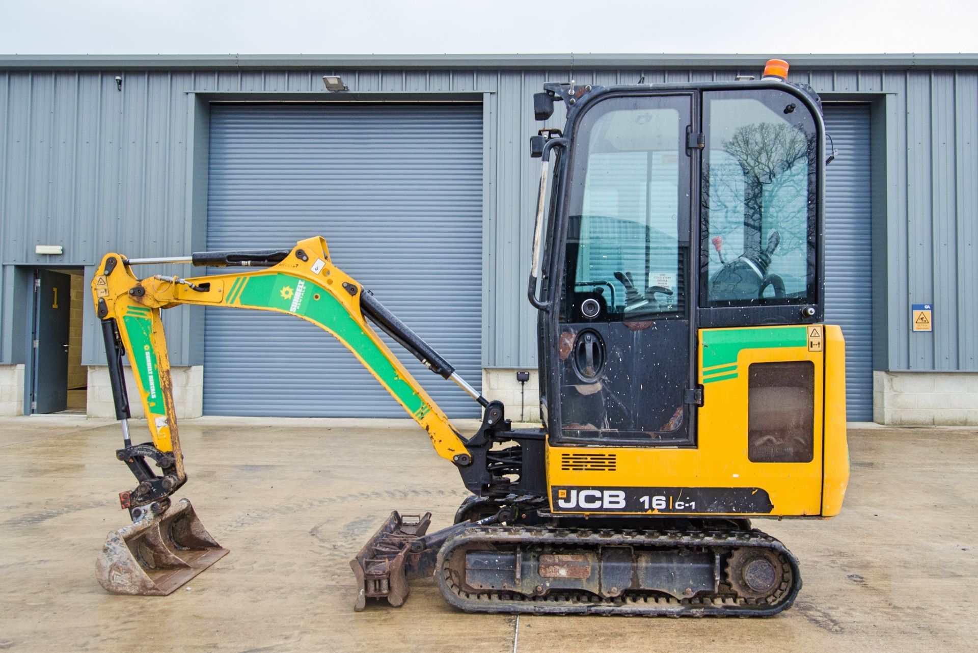 JCB 16C-1 1.6 tonne rubber tracked mini excavator Year: 2018 S/N: 2492810 Recorded Hours: 174 blade, - Image 7 of 26