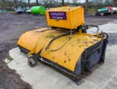 JCB 500 hydraulic sweeper attachment P3868