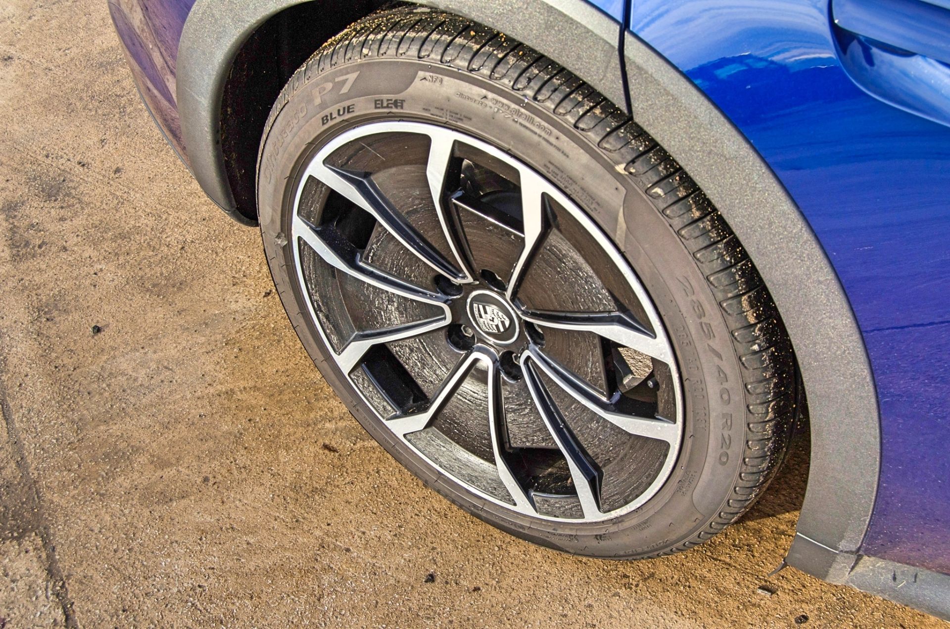 2023 Porsche Taycan Turbo Cross Turismo 500KW 93KWH electric automatic 5 seat hatchback - Image 19 of 40