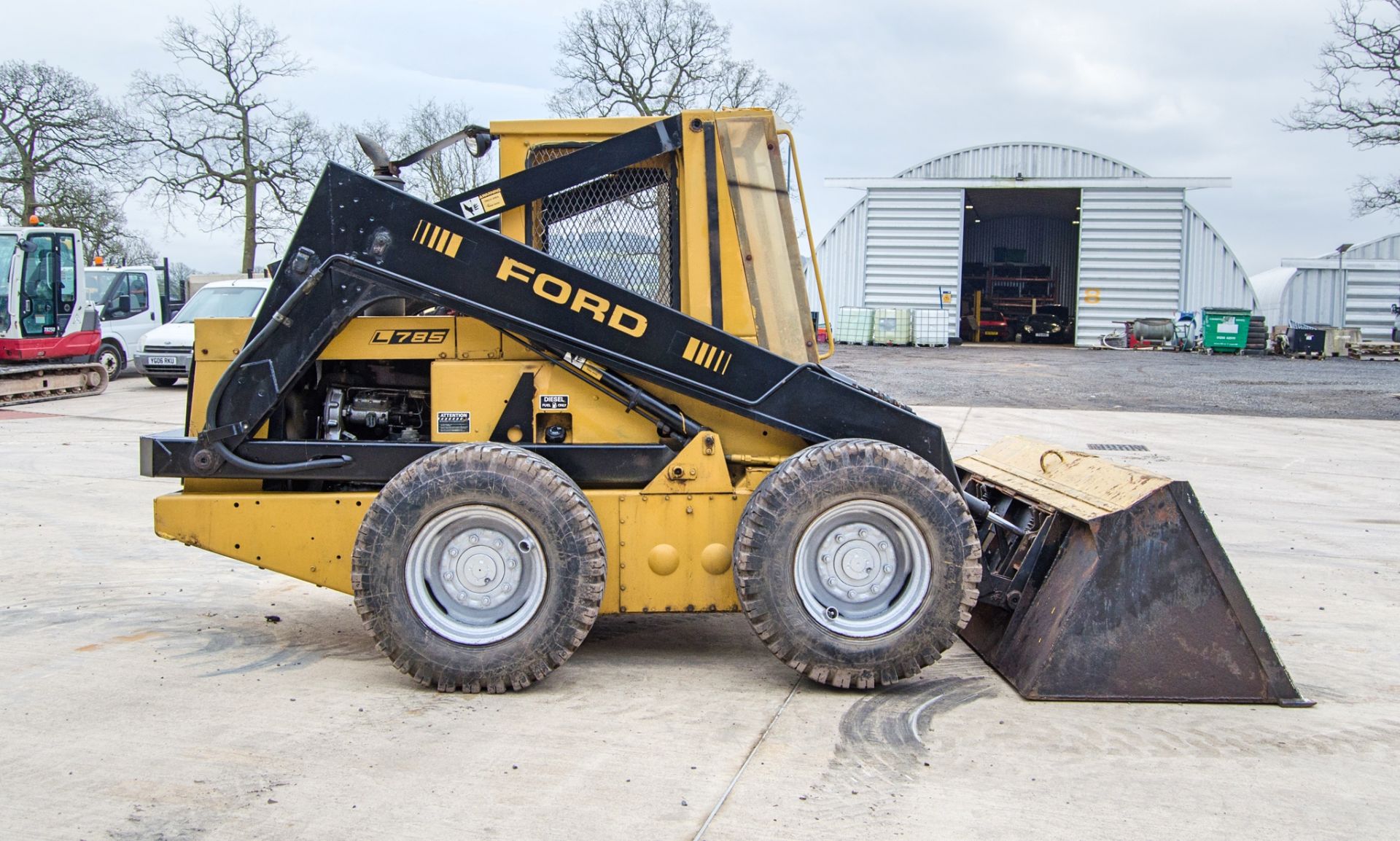 Ford L785 diesel driven skidsteer loader S/N: 763506 Recorded Hours: 5190 - Image 8 of 21