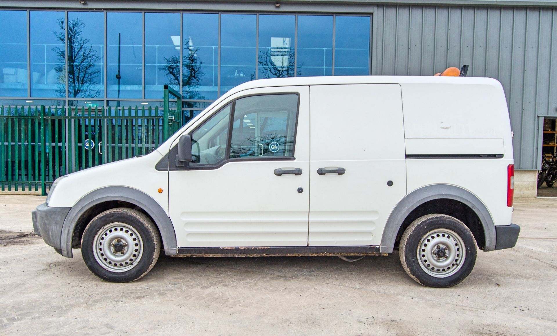 Ford Transit Connect 200D 1753cc diesel 5 speed manual panel van Registration Number: YG06 RKU - Image 8 of 29
