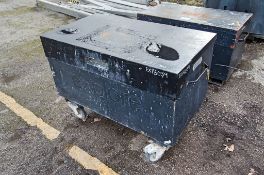 Armorgard Oxbox steel tool store c/w keys EXP6059