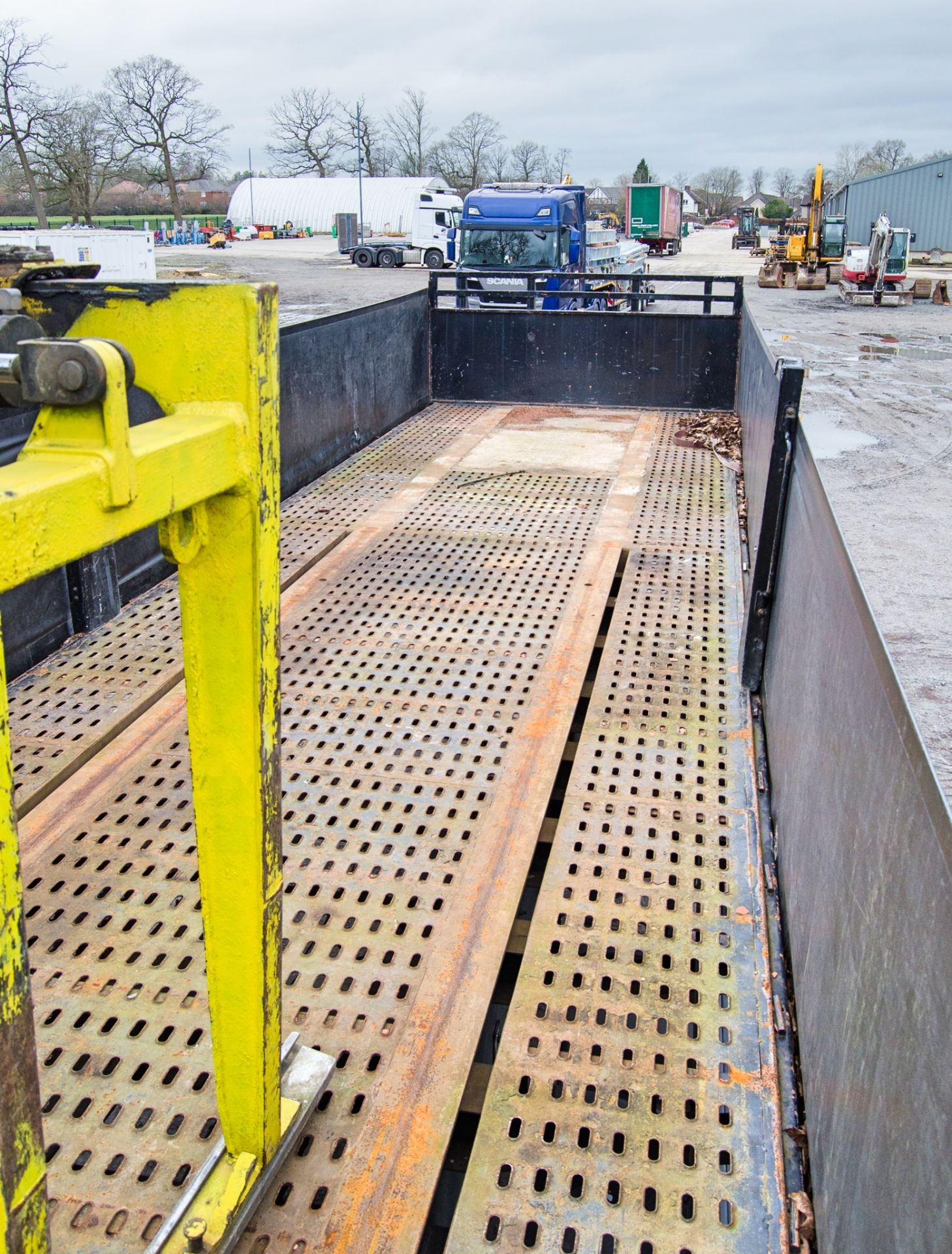 SDC 12.9 metre tri-axle brick & block trailer Year: 2014 Registration Ident: C360823 VIN: - Image 10 of 27