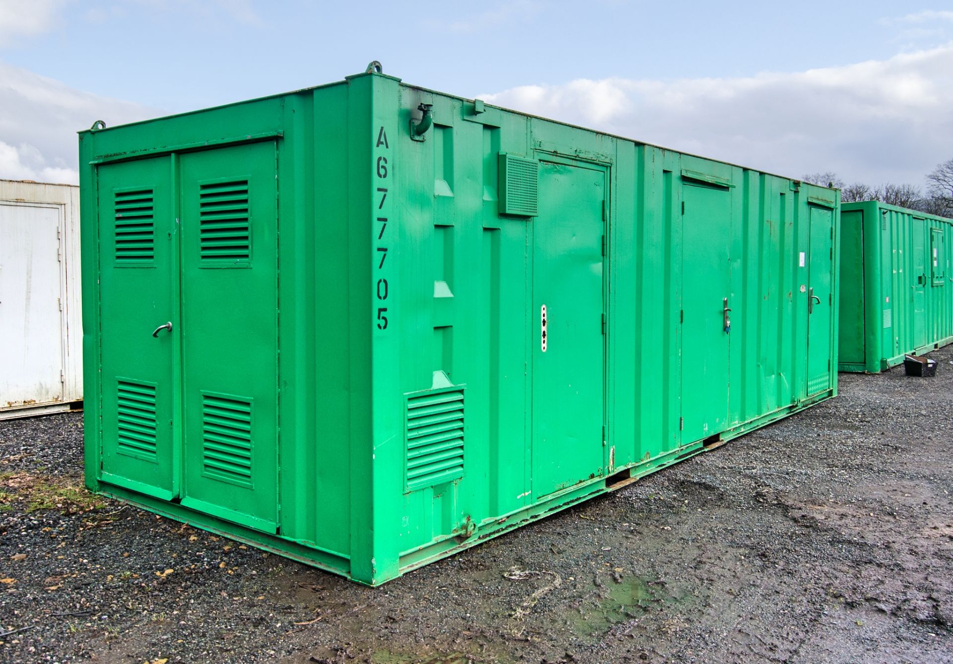 24ft x 9ft steel anti-vandal welfare site unit Comprising of: Canteen area, drying room, office, - Image 2 of 10