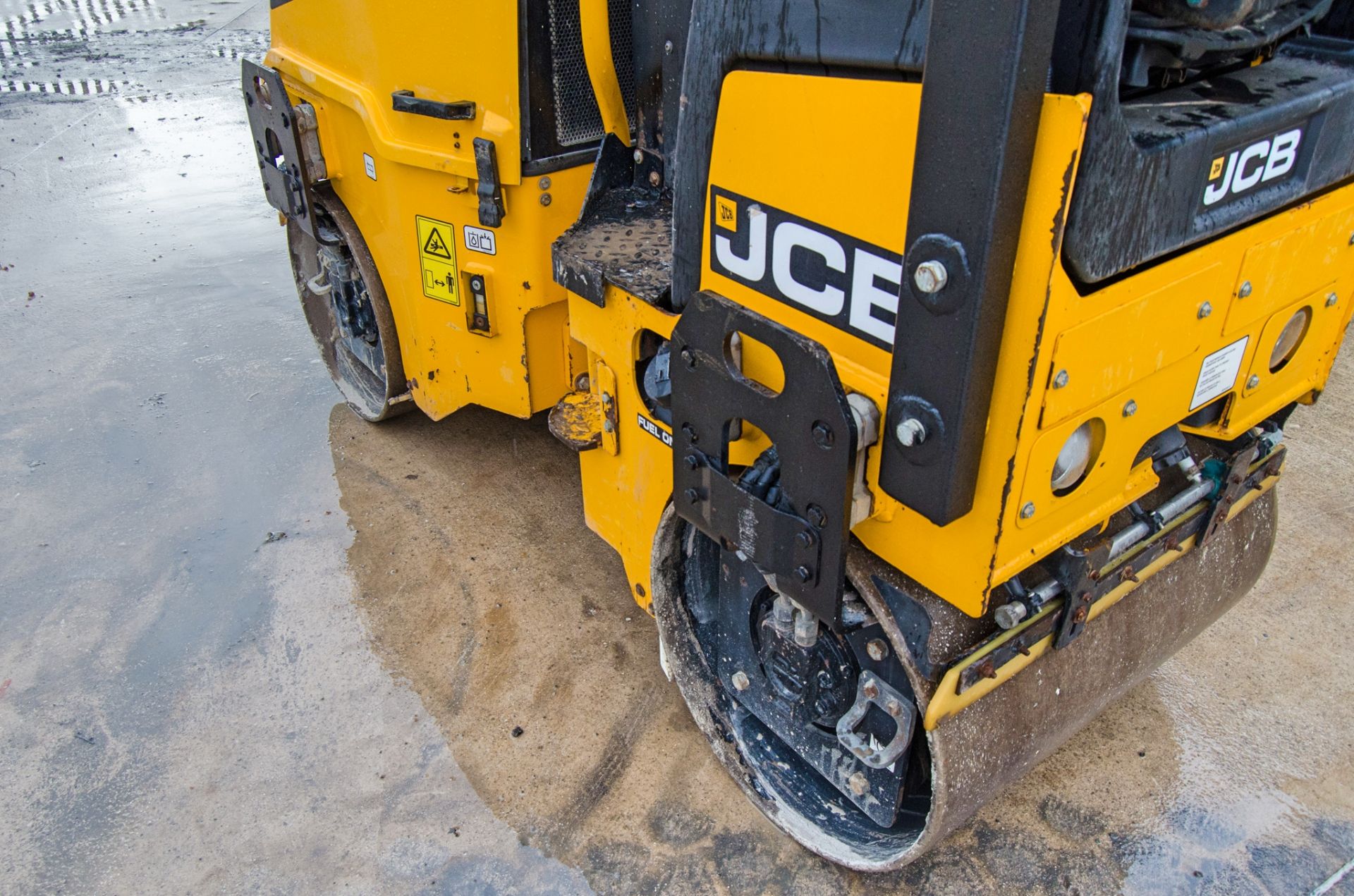 JCB CT160-80 double drum ride on roller Year: 2021 S/N: 3051389 Recorded Hours: 424 8180  c/w - Image 11 of 19