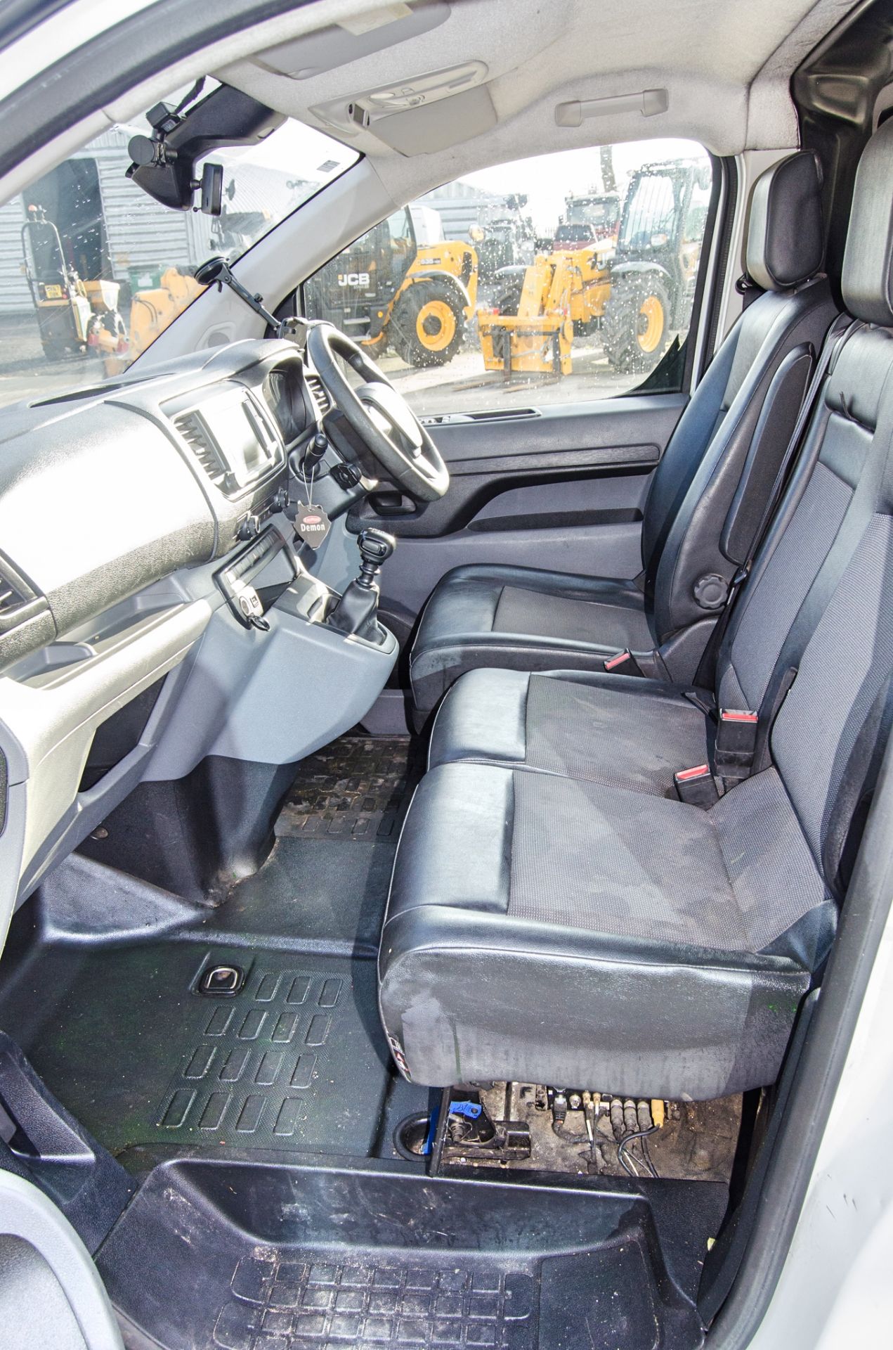 Peugeot Expert Pro Blue HDi 1560cc diesel 6 speed manual panel van Registration Number: OY19 GMO - Image 22 of 33