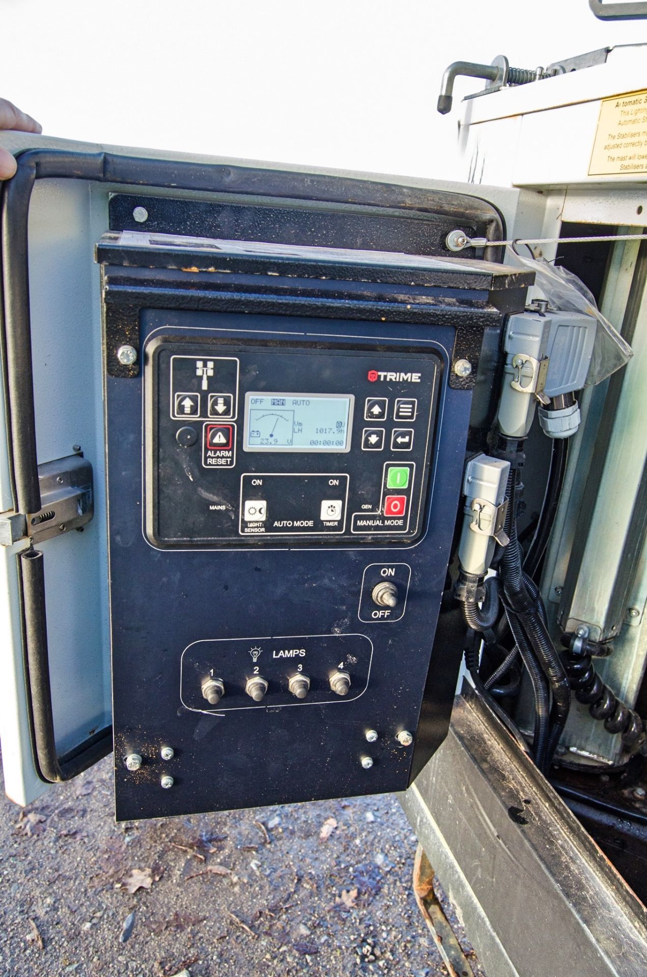 Trime X-Solar solar powered 4 head LED fast tow mobile lighting tower Year: 2022 S/N: 560220456 - Image 7 of 7