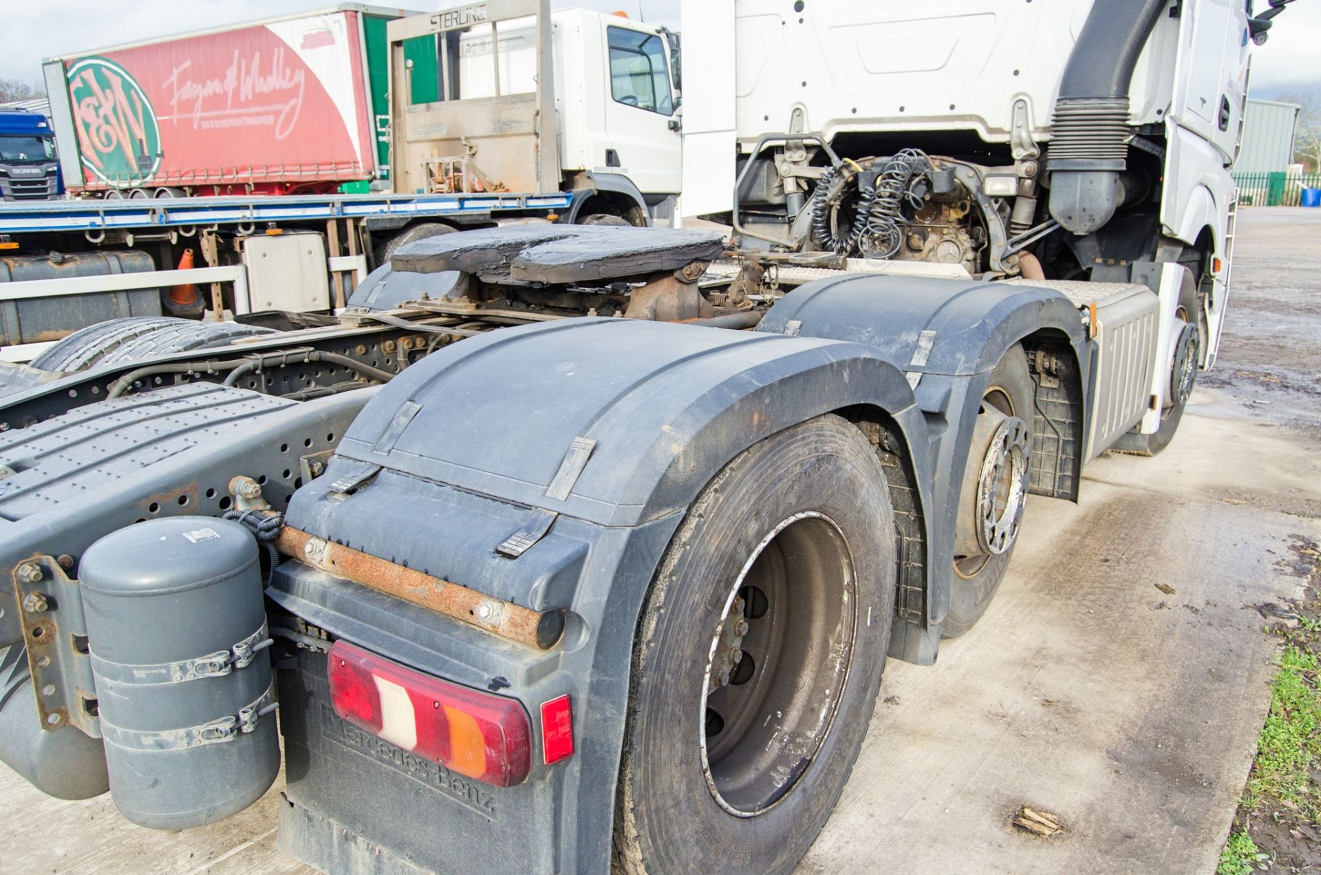 Mercedes Benz 2551 6x2 12,809cc diesel automatic tractor unit Registration Number: YJ18 RKZ Date - Image 13 of 27