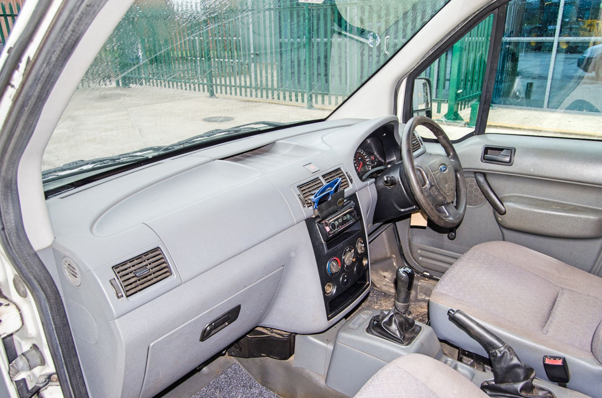 Ford Transit Connect 200D 1753cc diesel 5 speed manual panel van Registration Number: YG06 RKU - Image 19 of 29