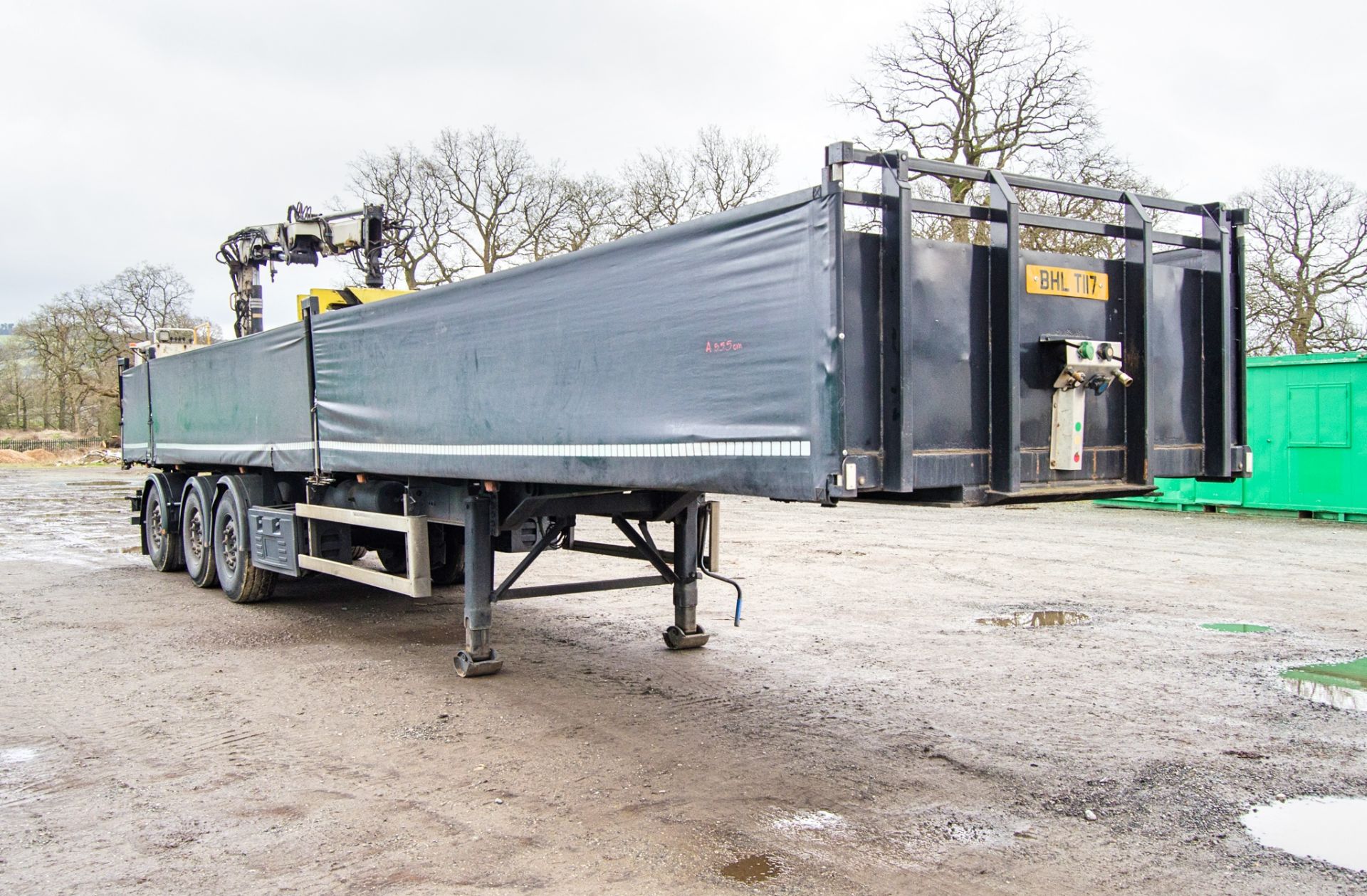 SDC 12.9 metre tri-axle brick & block trailer Year: 2014 Registration Ident: C360823 VIN: - Image 2 of 27