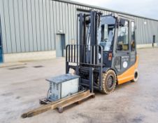 Still R60-35 3.5 tonne battery electric fork lift truck Year: 2003 S/N: 6046 Recorded Hours: 5214
