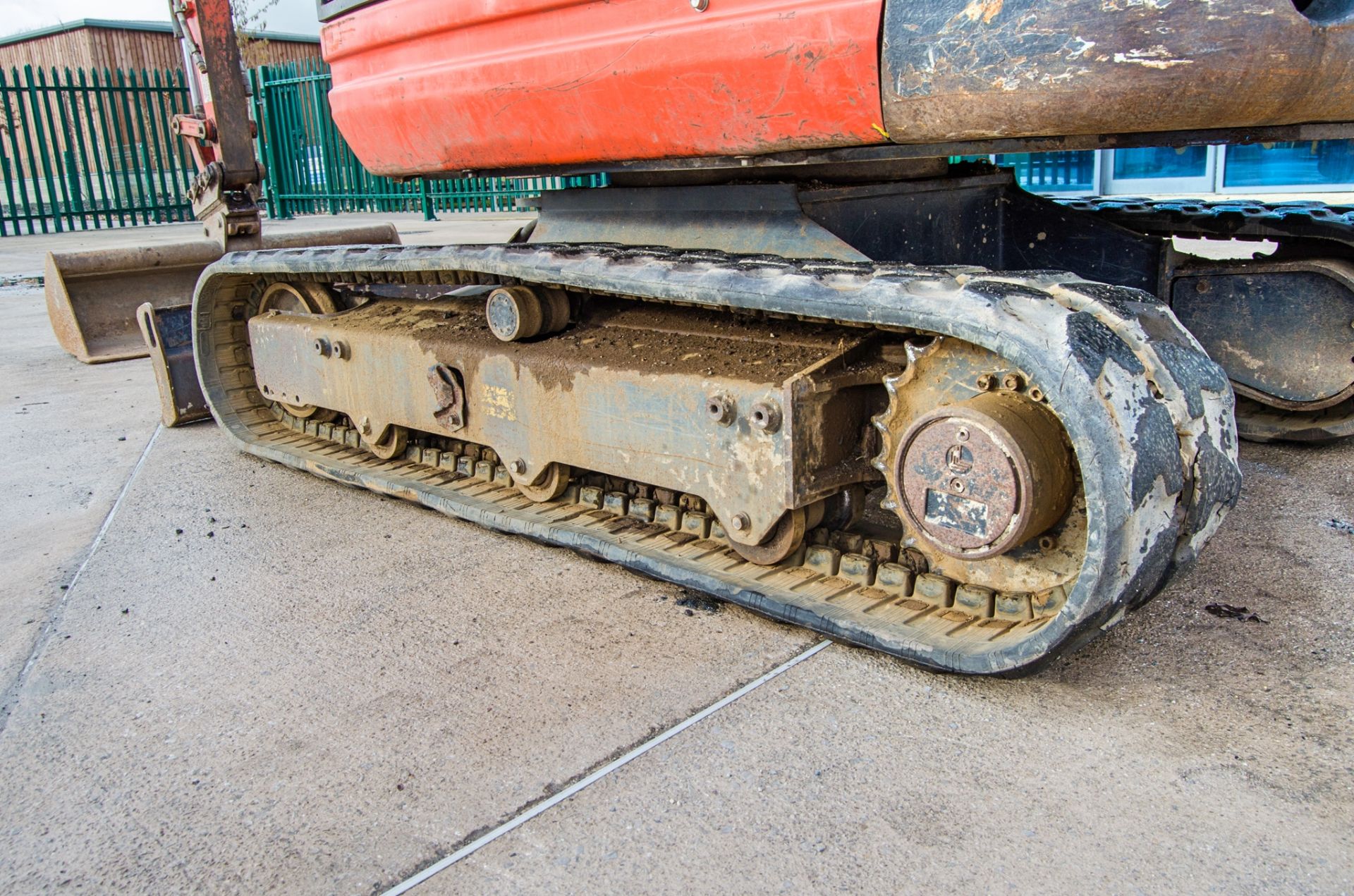 Kubota KX61-3 2.6 tonne rubber tracked excavator Year: 2017 S/N: 83407 Recorded Hours: 2864 blade. - Image 12 of 25