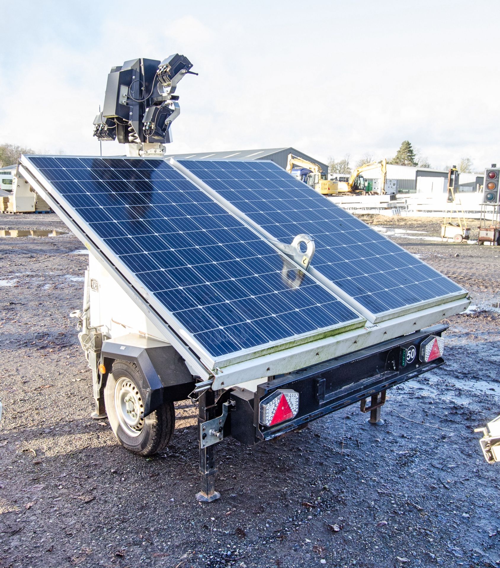 Trime X-Solar solar powered 4 head LED fast tow mobile lighting tower Year: 2022 S/N: 560220456 - Image 4 of 7