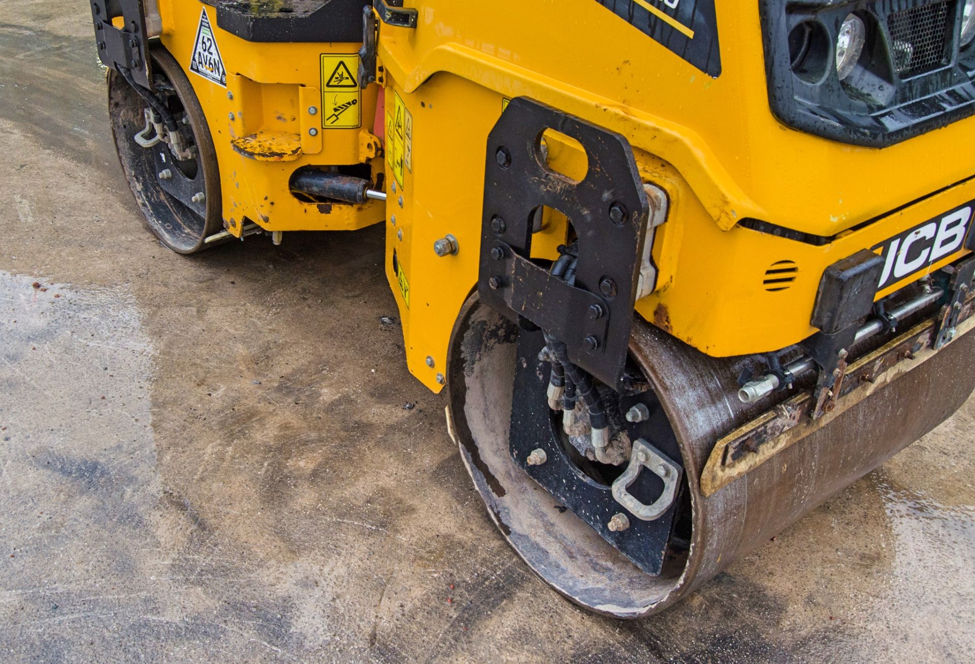 JCB CT160-80 double drum ride on roller Year: 2021 S/N: 2899274 Recorded Hours: 204 7798  c/w - Image 9 of 19
