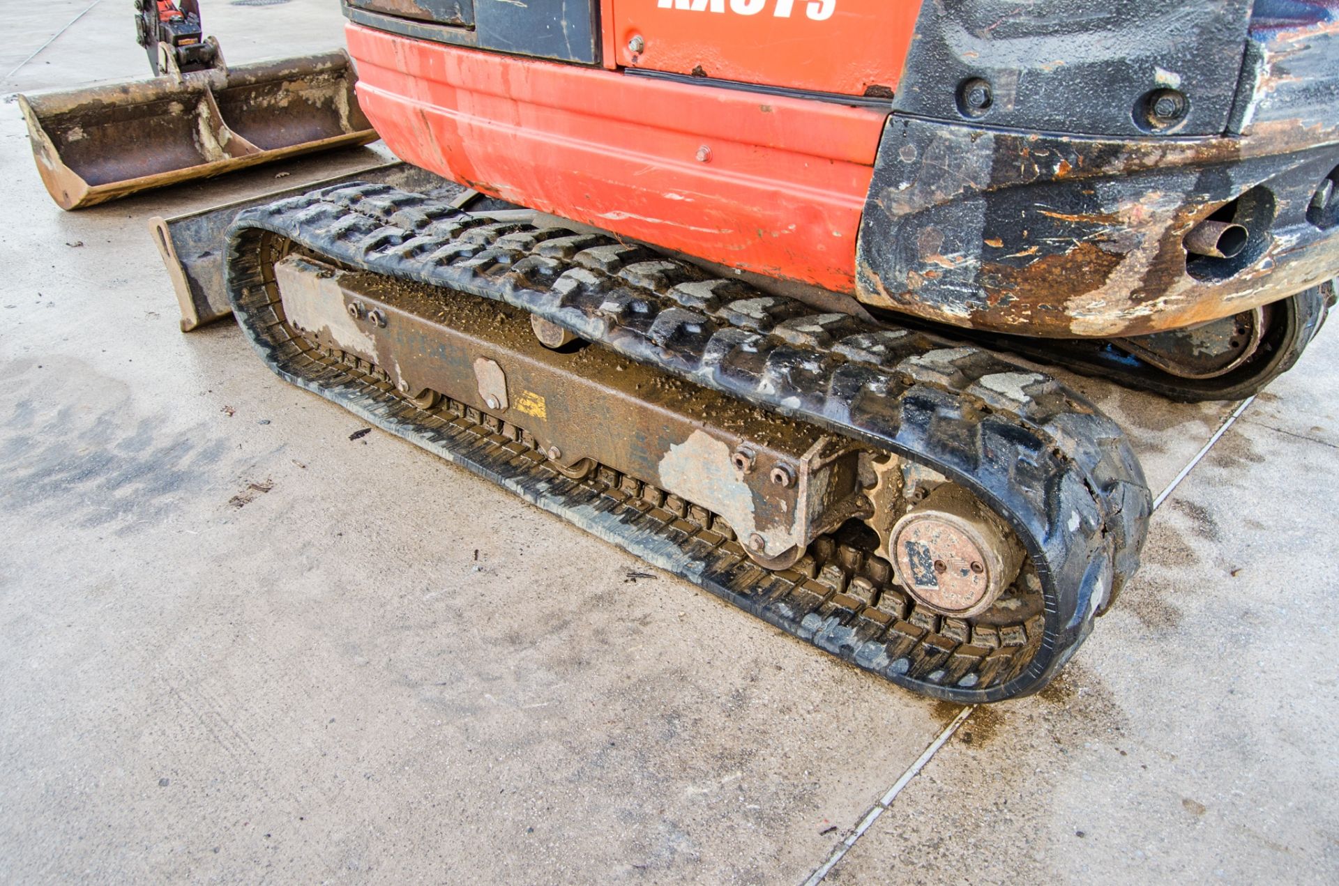 Kubota KX61-3 2.6 tonne rubber tracked excavator Year: 2015 S/N: 81783 Recorded Hours: 3857 blade. - Image 11 of 24