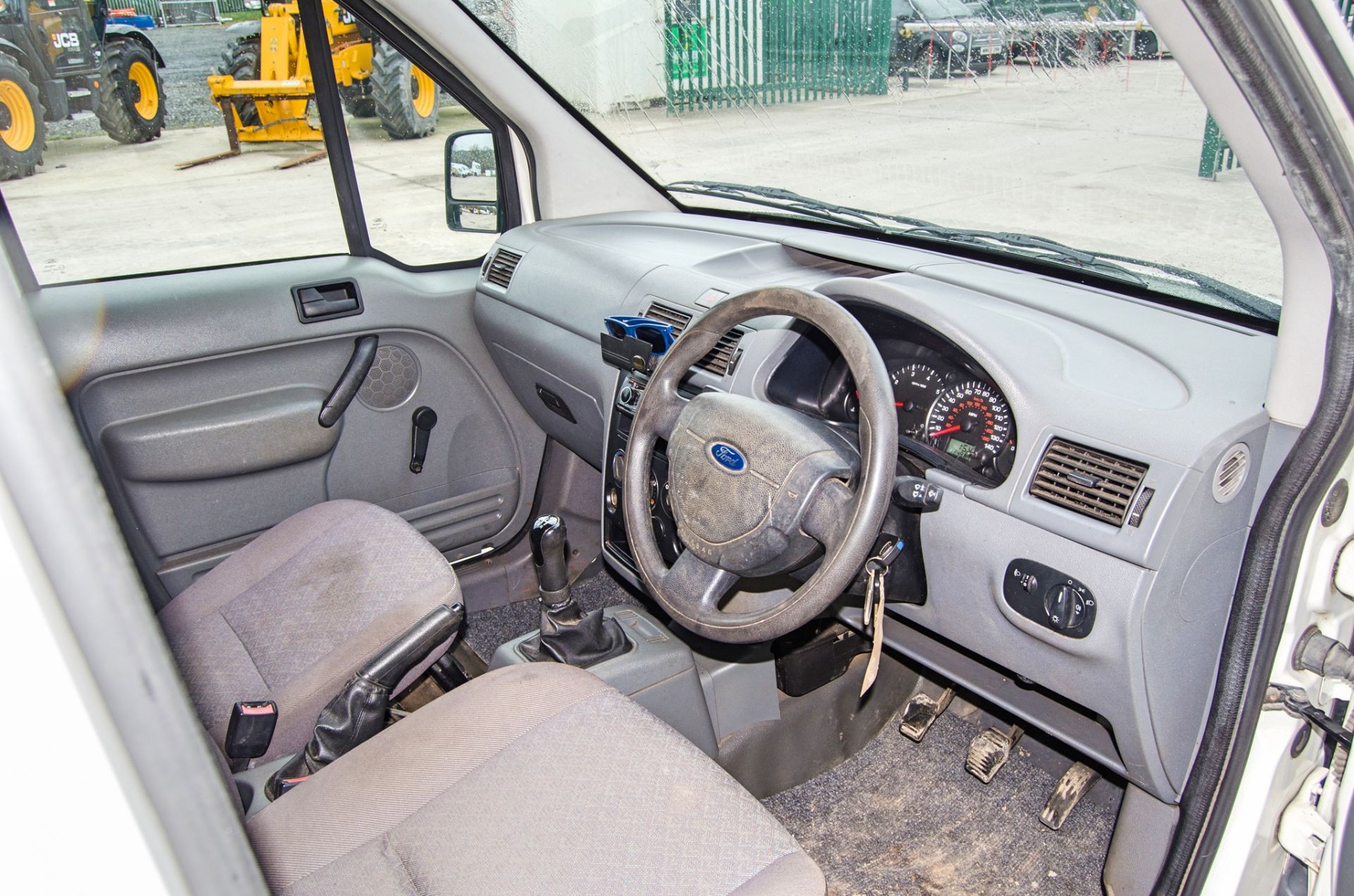 Ford Transit Connect 200D 1753cc diesel 5 speed manual panel van Registration Number: YG06 RKU - Image 17 of 29