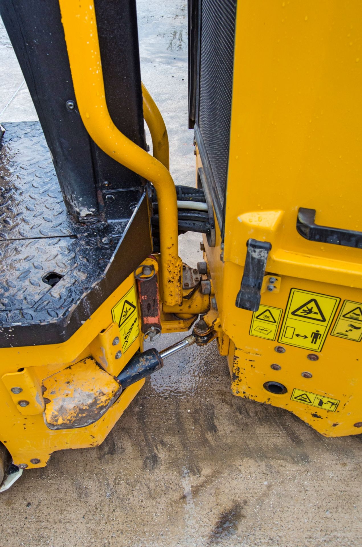 JCB CT160-80 double drum ride on roller Year: 2021 S/N: 3051389 Recorded Hours: 424 8180  c/w - Image 13 of 19