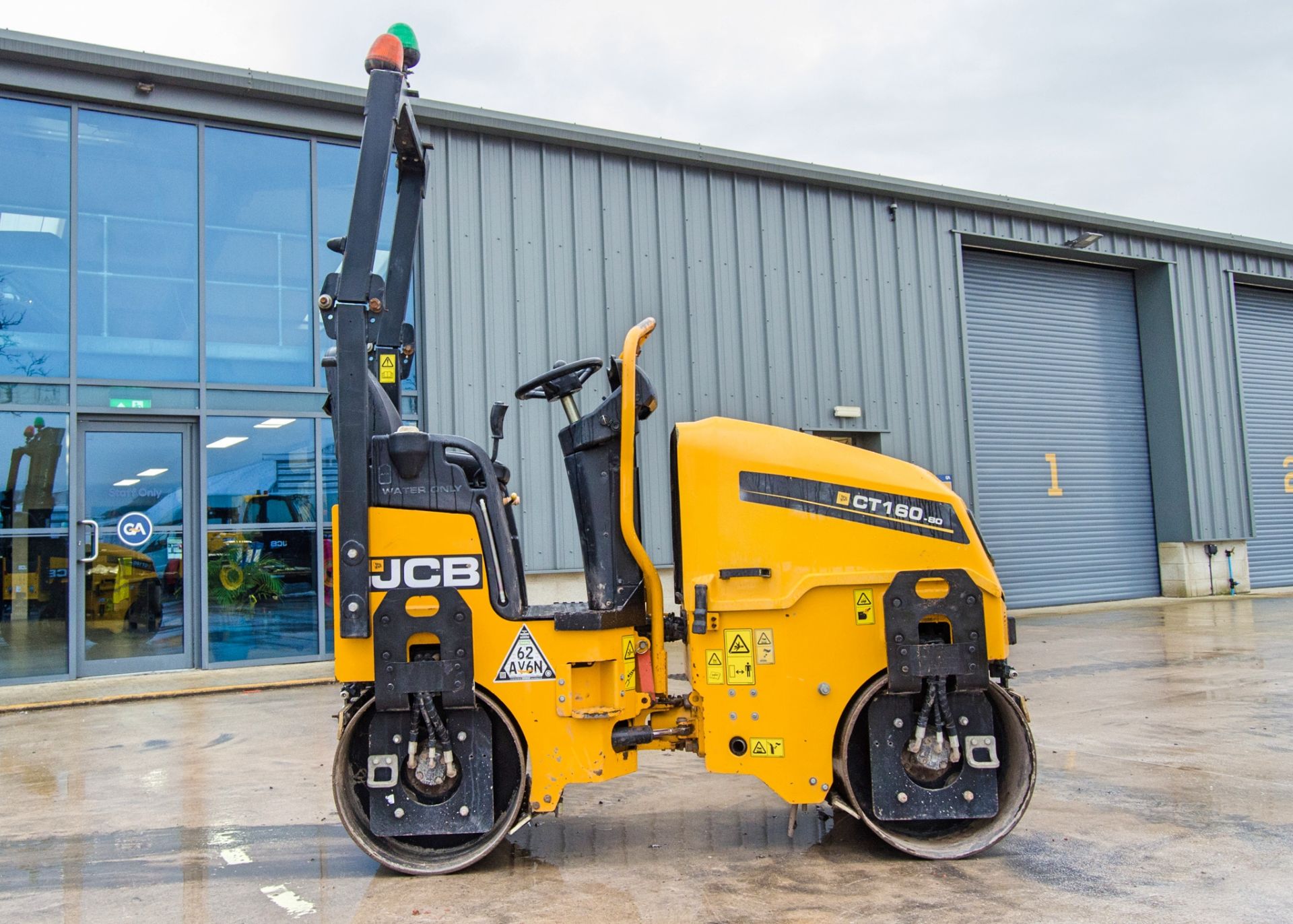 JCB CT160-80 double drum ride on roller Year: 2021 S/N: 2899274 Recorded Hours: 204 7798  c/w - Image 8 of 19