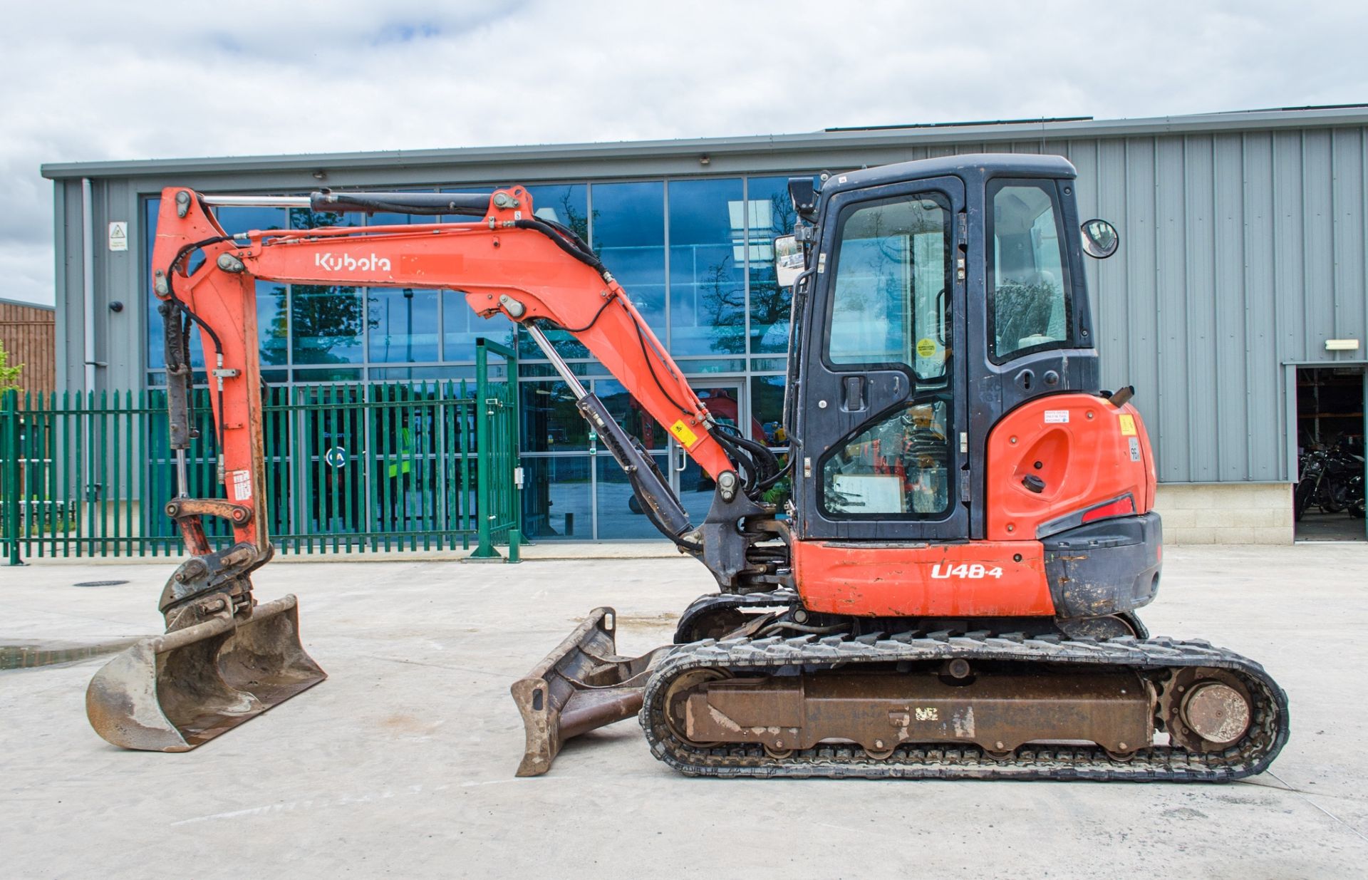 Kubota U48-4 4.8 tonne rubber tracked excavator Year: 2014 S/N: H51912 Recorded Hours: 4781 c/w - Image 7 of 25