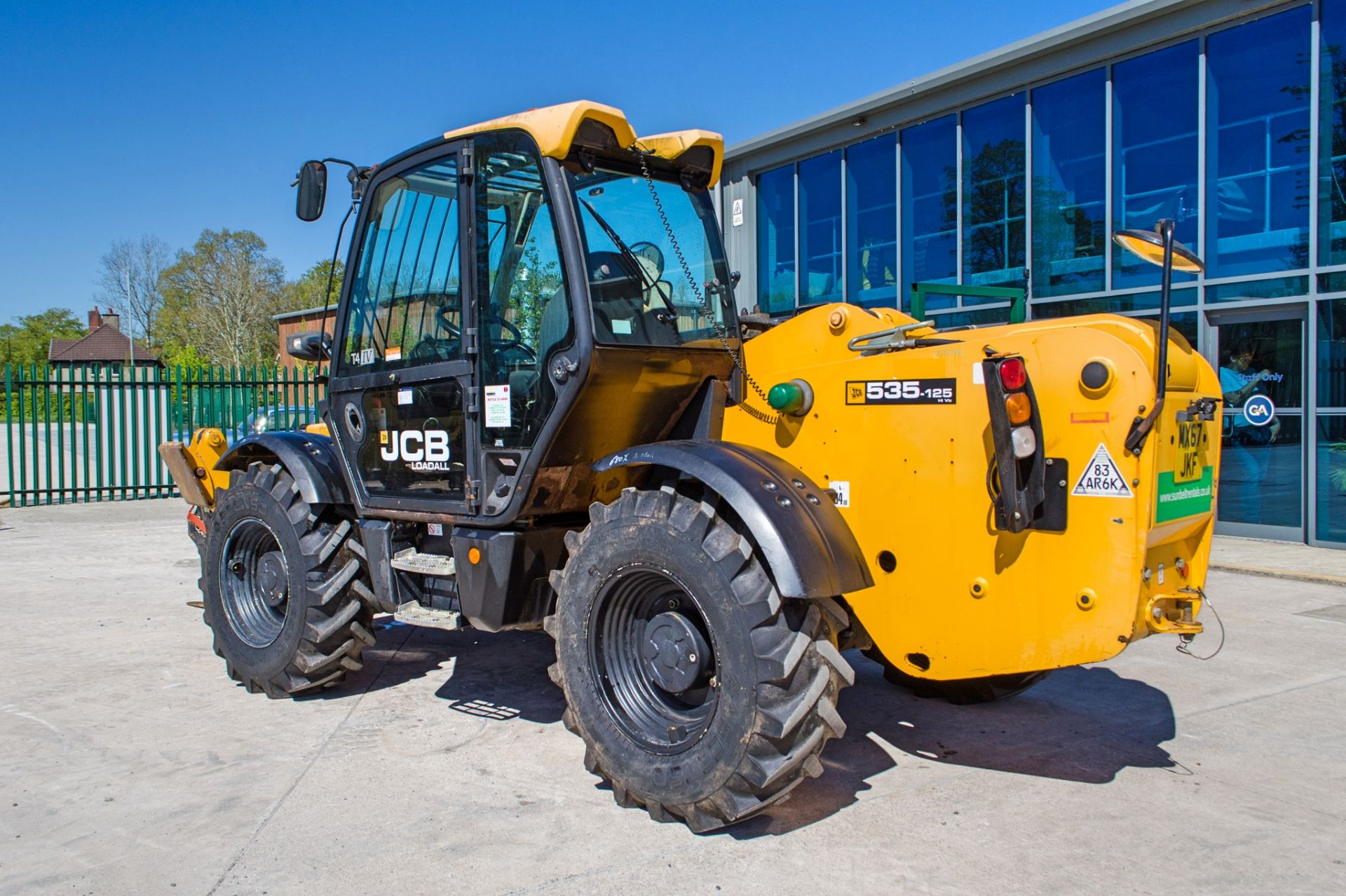 JCB 535-125 T4 IV Hi-Viz 12.5 metre telescopic handler Year: 2017 S/N: 2568790 Recorded Hours: - Image 3 of 22