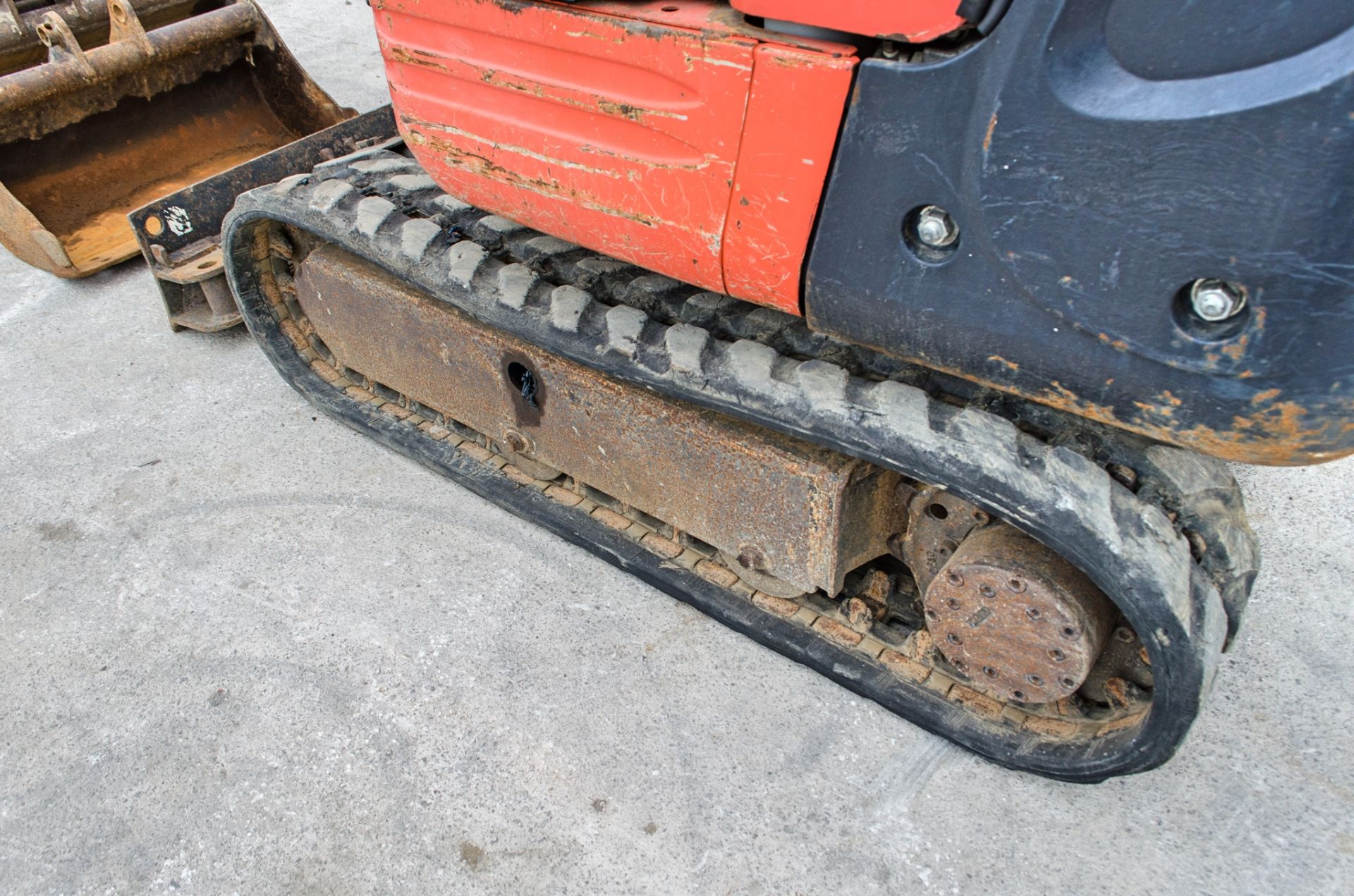 Kubota K008-3 0.8 tonne rubber tracked micro excavator Year: 2018 S/N: 30185 S9916 Recorded Hours: - Image 11 of 25
