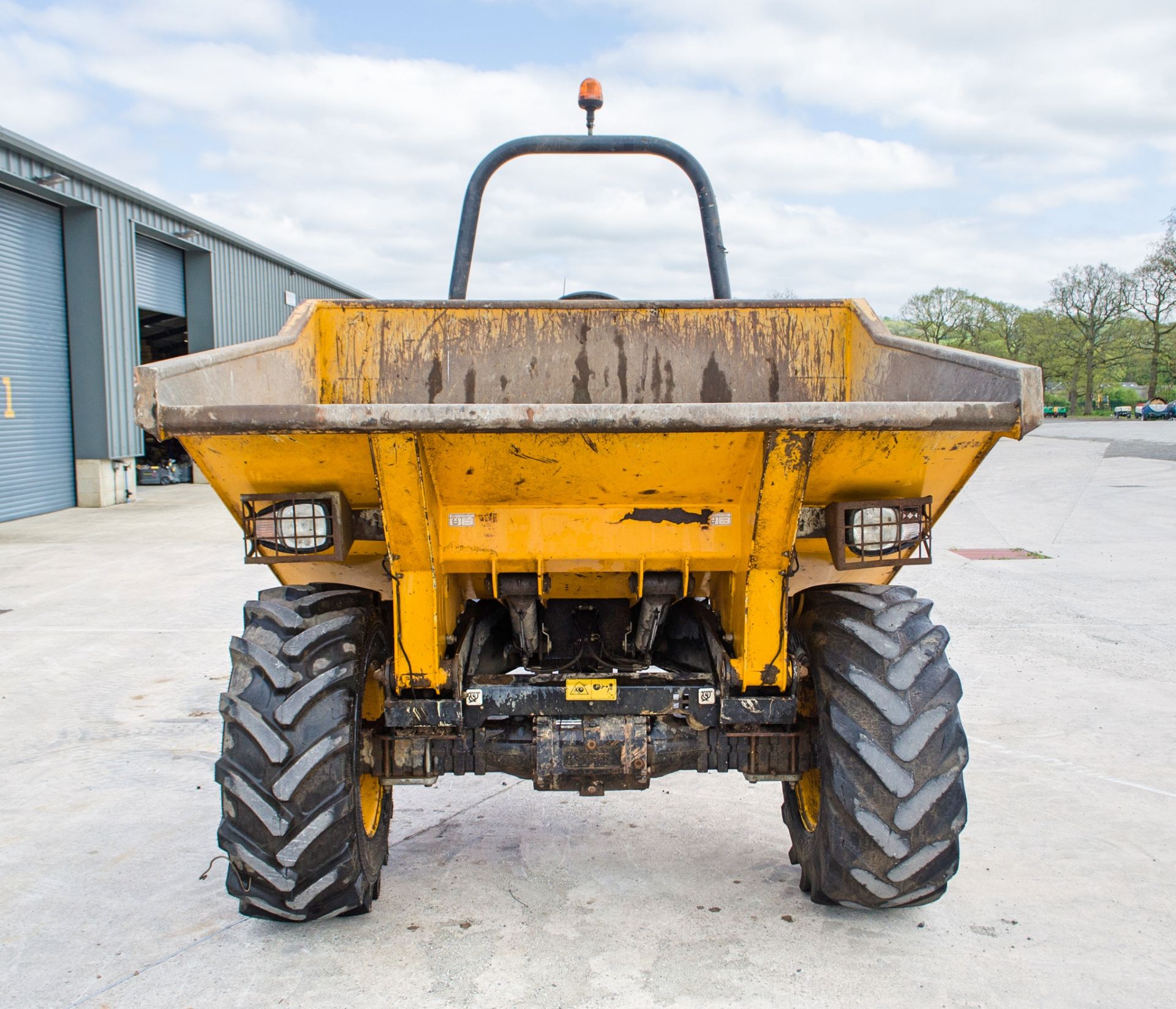 JCB 6 tonne straight skip dumper Year: 2016 S/N: EGGRK0163 Recorded Hours: 3234 A727178 - Image 5 of 25