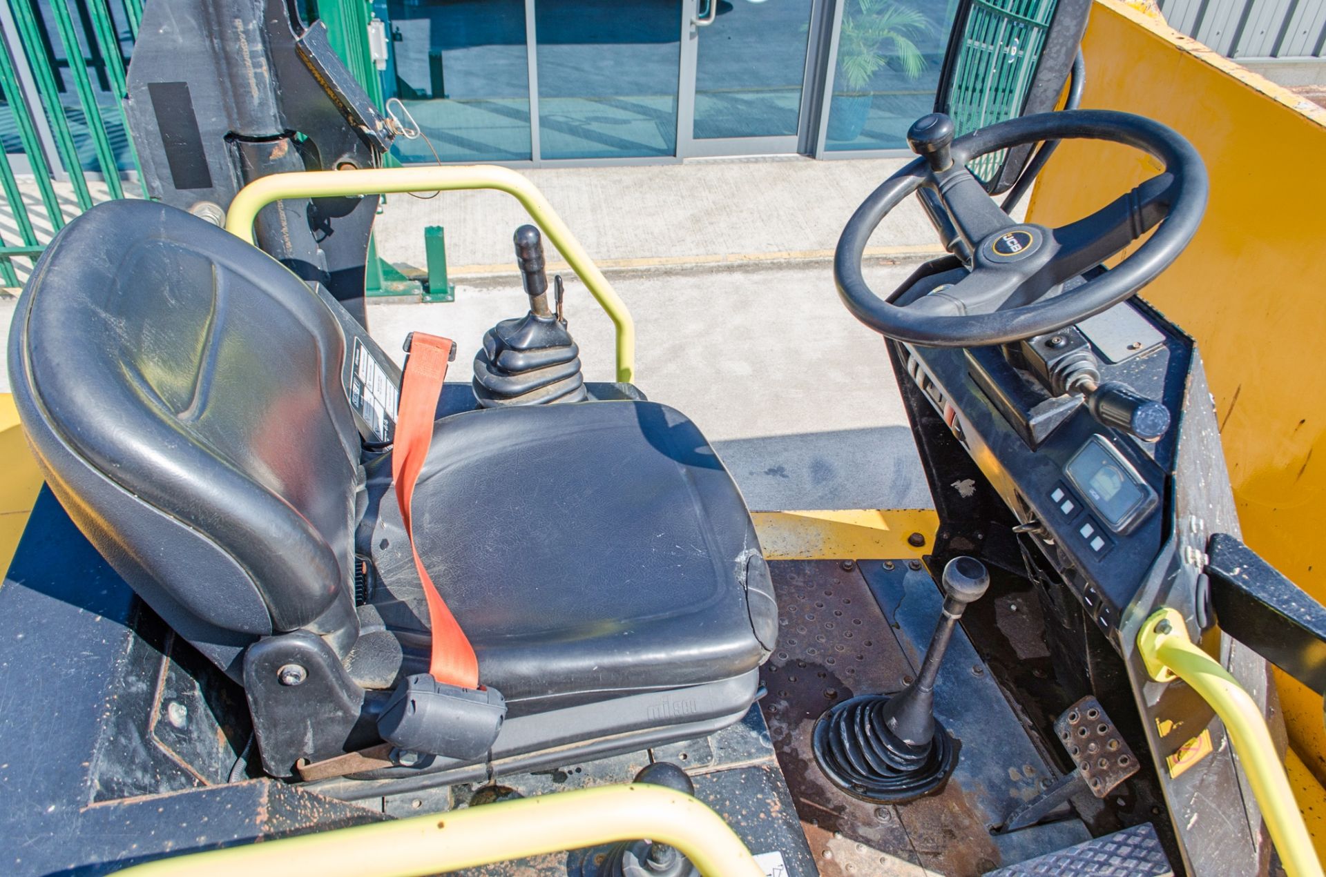 JCB 9T-2 Stage V 9 tonne straight skip dumper Year: 2021 S/N: 3030480 Recorded Hours: 1448 c/w - Image 19 of 24