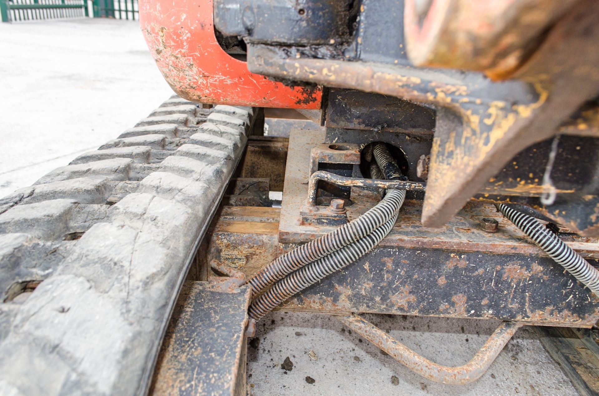 Kubota K008-3 0.8 tonne rubber tracked micro excavator Year: 2018 S/N: 30185 S9916 Recorded Hours: - Image 20 of 25
