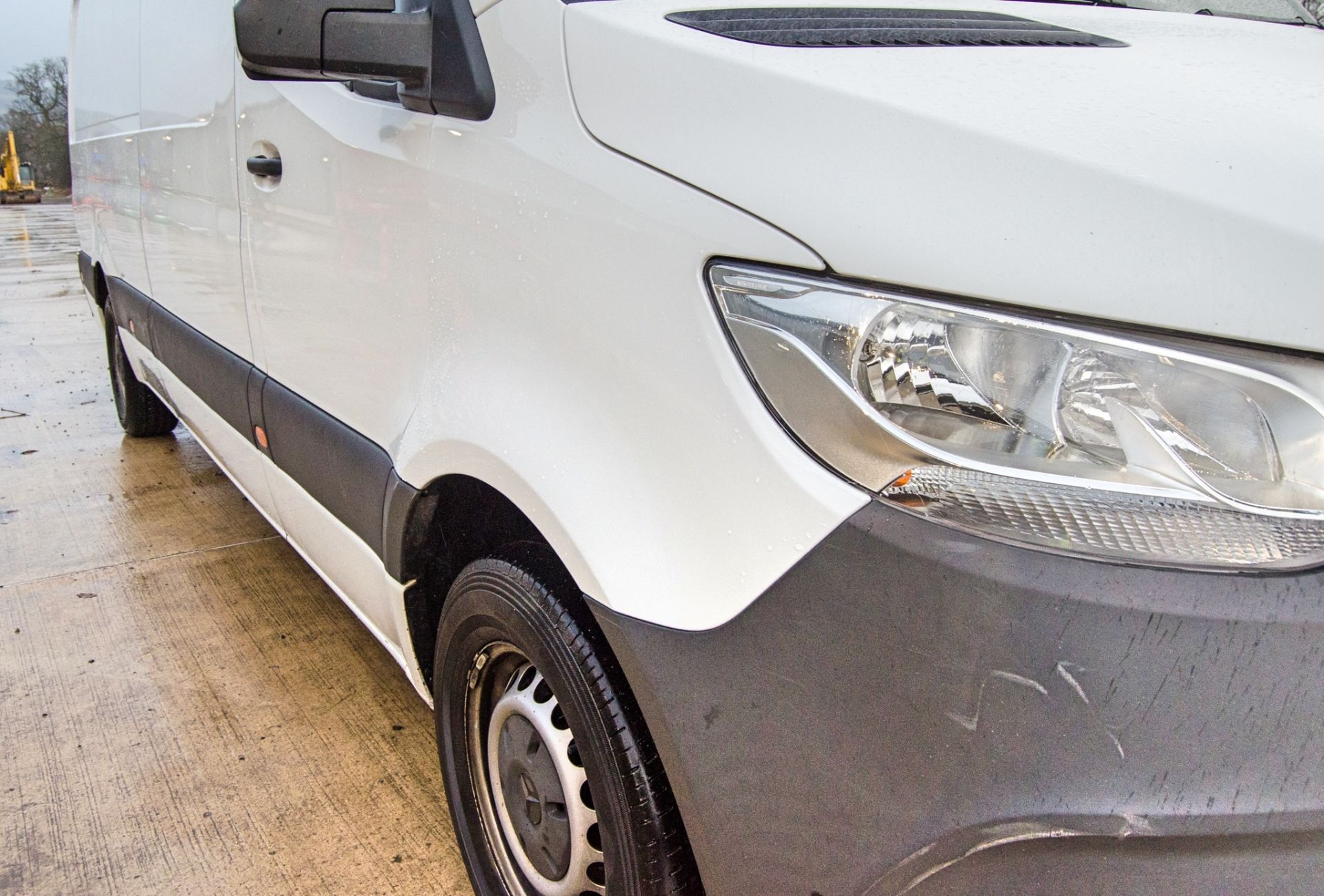 Mercedes Benz Sprinter 315 Progressive CDi 1950cc diesel 6 speed manual panel van Registration - Image 10 of 30