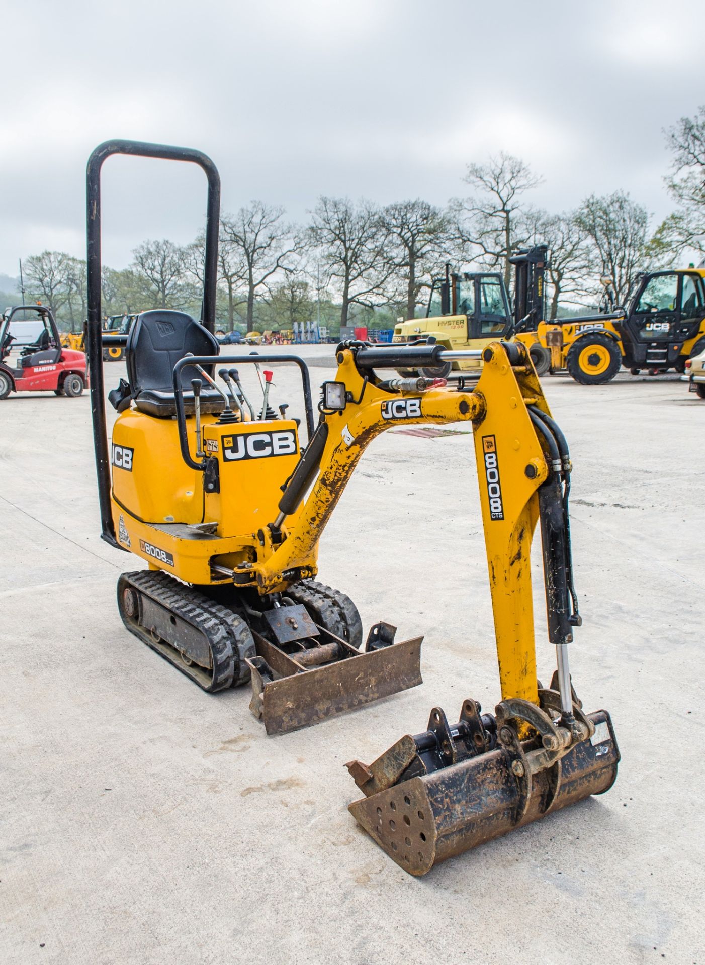 JCB 8008CT 0.8 tonne rubber tracked micro excavator Year: 2021 S/N: 3042006 Recorded Hours: 718 - Image 2 of 25