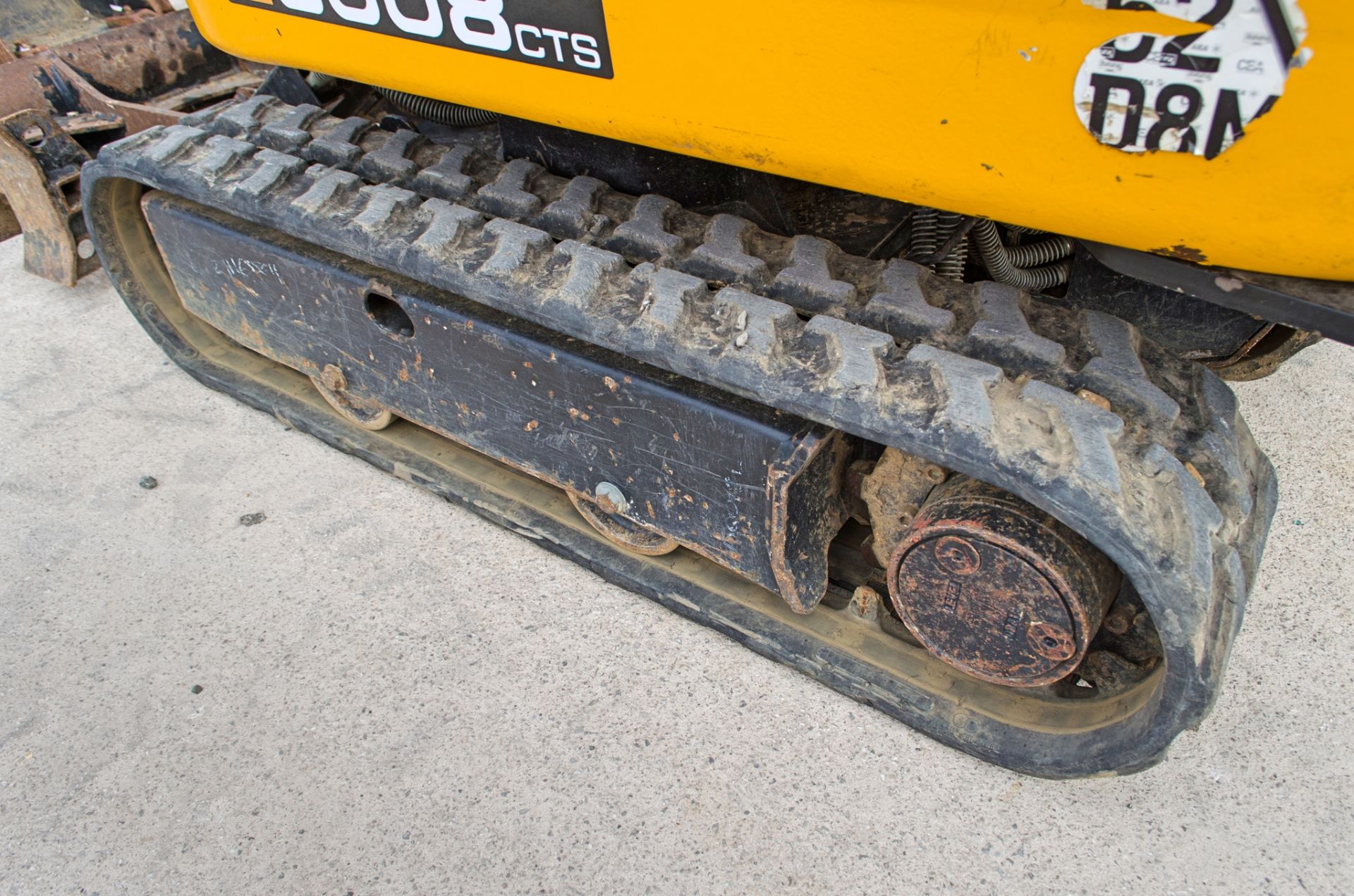 JCB 8008CT 0.8 tonne rubber tracked micro excavator Year: 2021 S/N: 3042006 Recorded Hours: 718 - Image 9 of 25