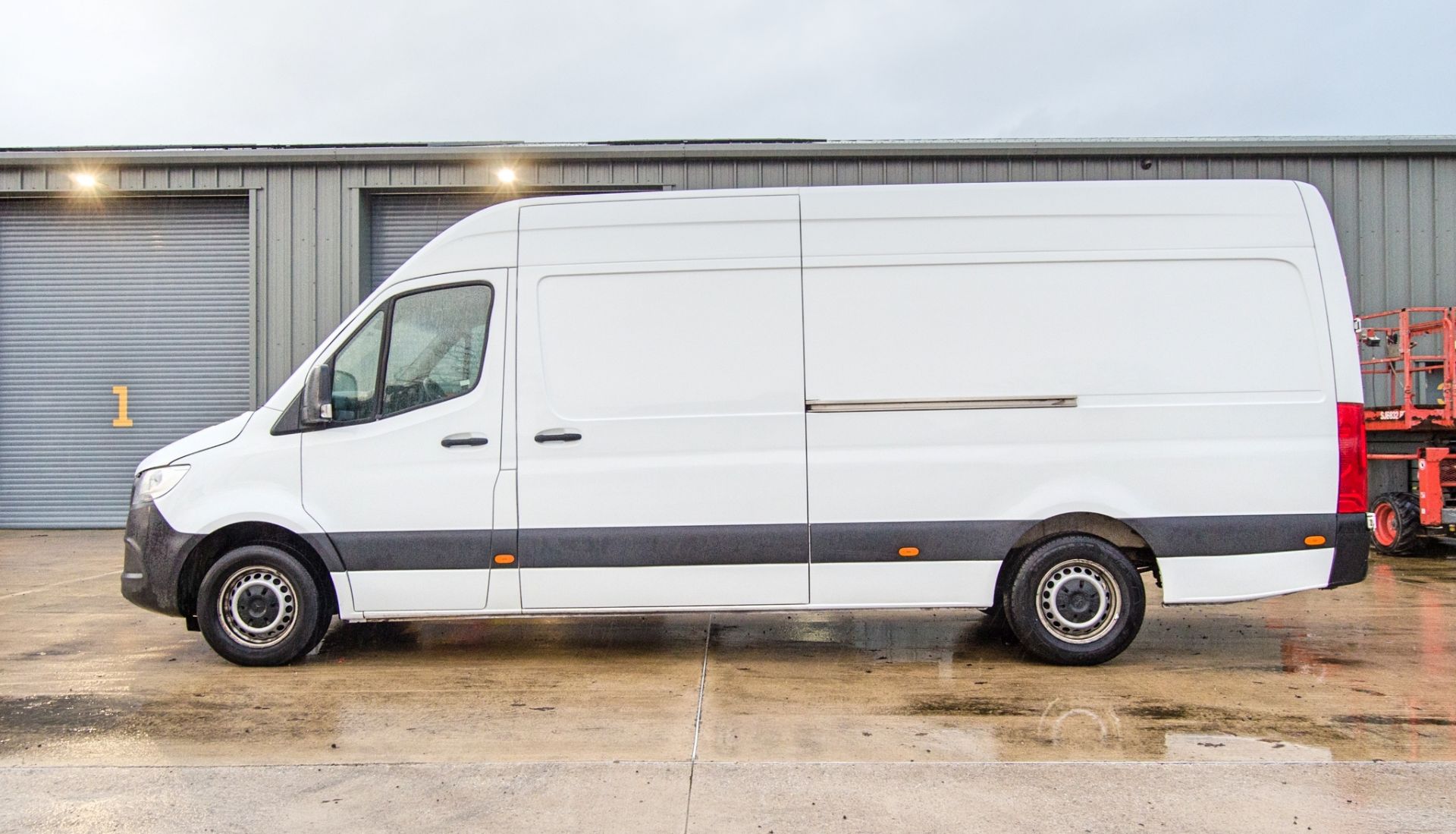 Mercedes Benz Sprinter 315 Progressive CDi 1950cc diesel 6 speed manual panel van Registration - Image 8 of 30