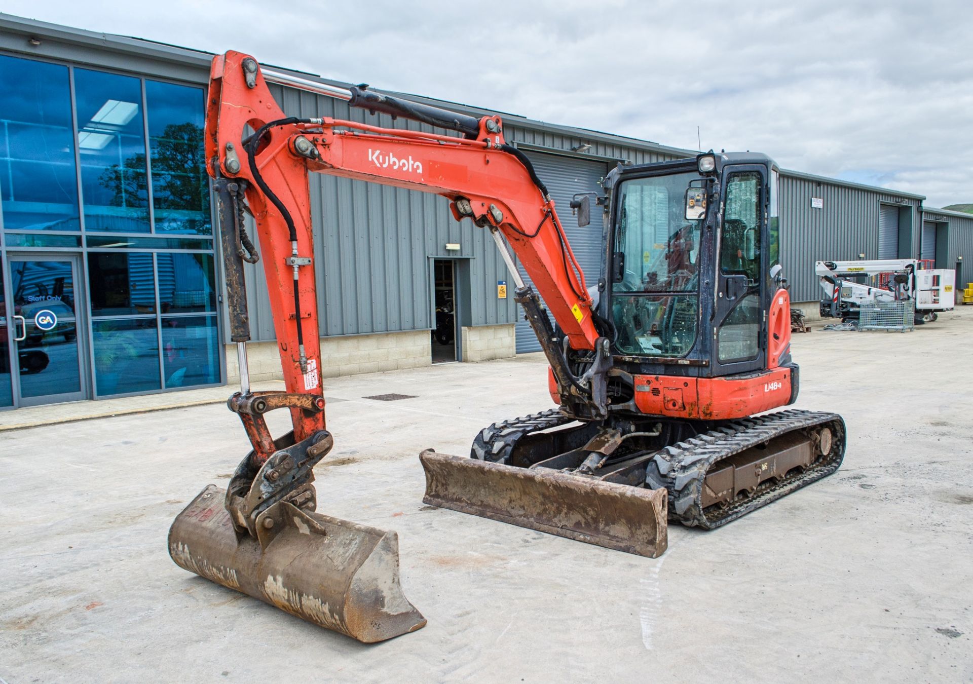 Kubota U48-4 4.8 tonne rubber tracked excavator Year: 2014 S/N: H51912 Recorded Hours: 4781 c/w