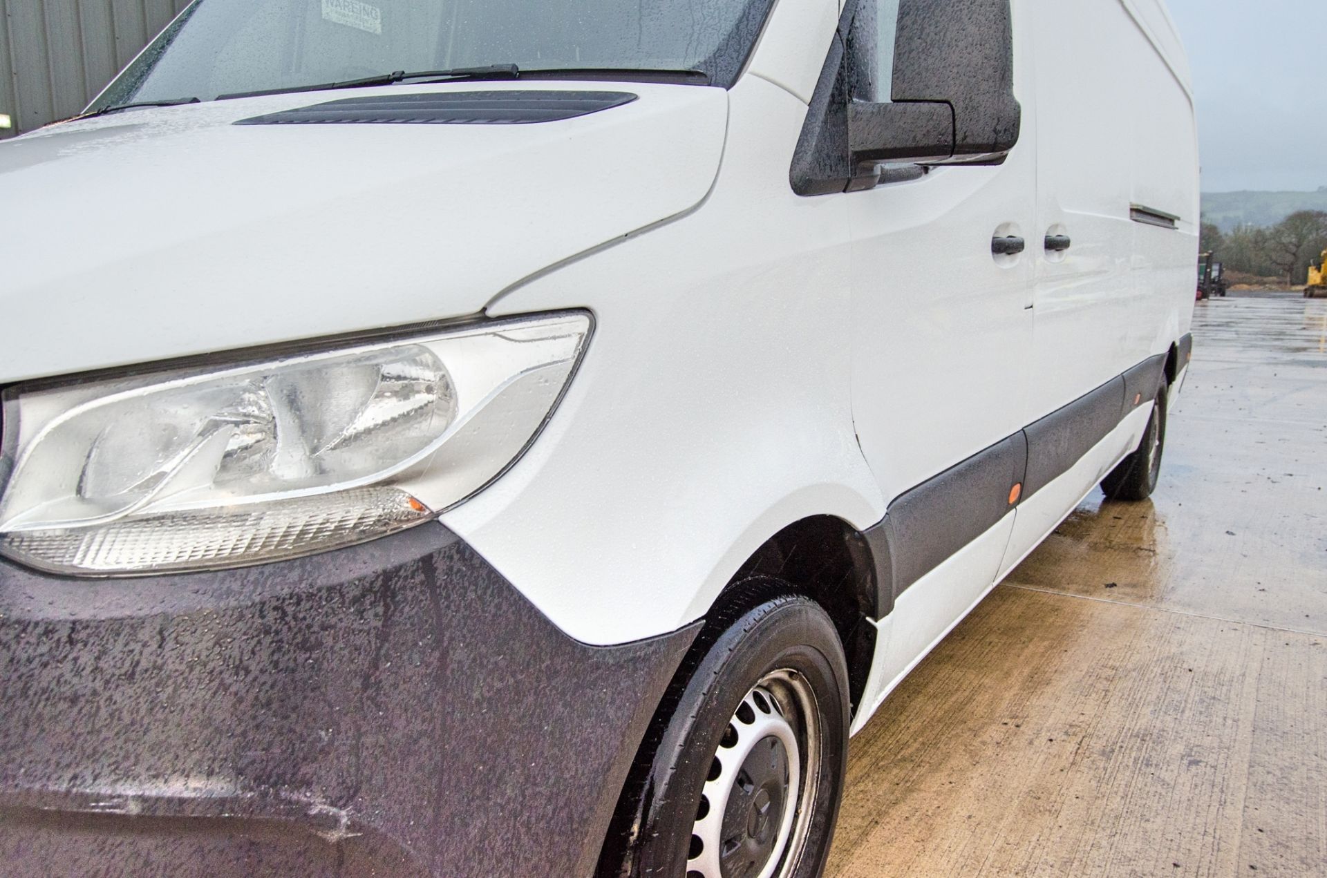 Mercedes Benz Sprinter 315 Progressive CDi 1950cc diesel 6 speed manual panel van Registration - Image 9 of 30