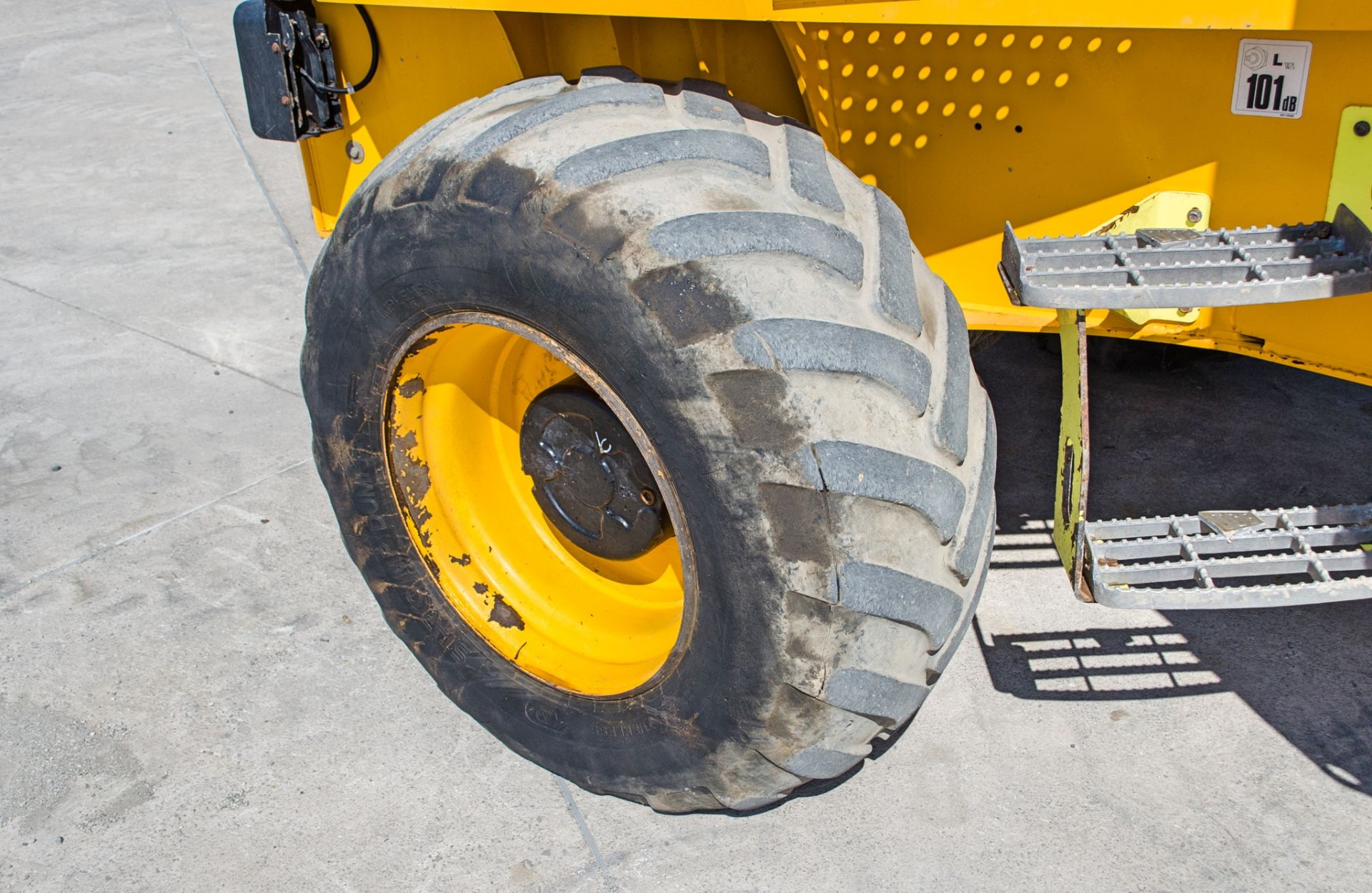 JCB 9T-2 Stage V 9 tonne straight skip dumper Year: 2021 S/N: 3030634 Recorded Hours: 1440 c/w - Image 18 of 24